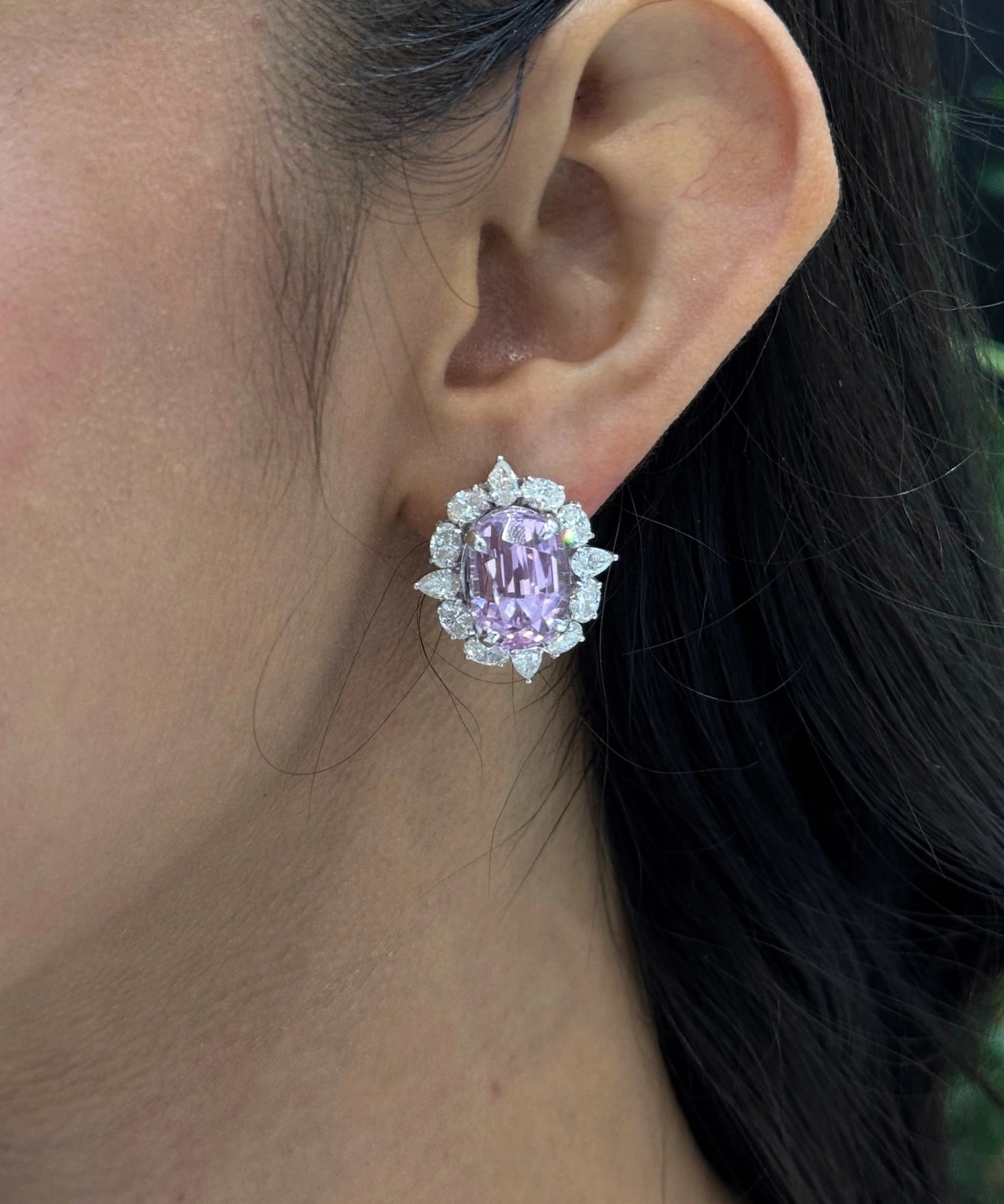 Aveline Kunzite Studs | AMARIS JEWELS | Fine Jewelry 