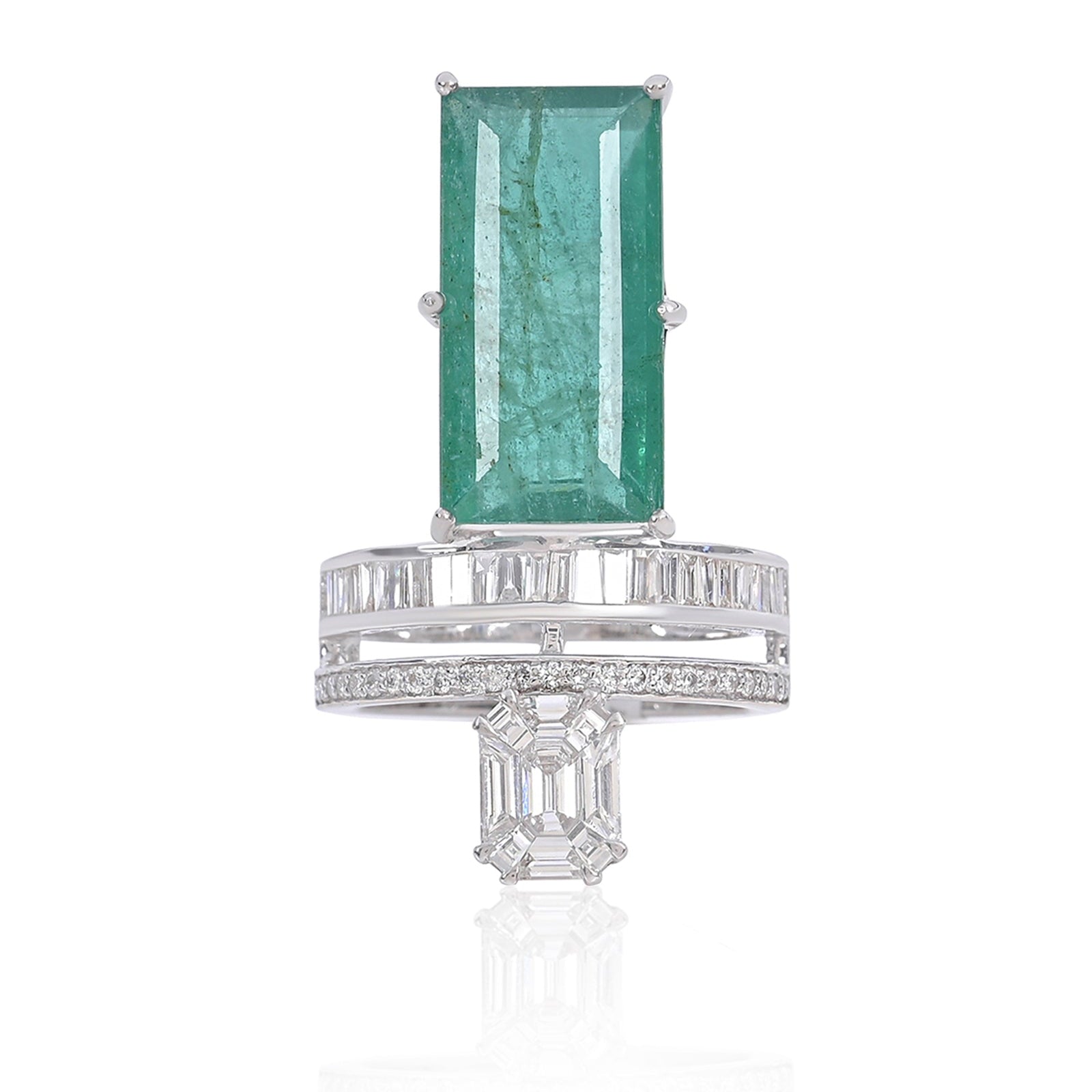 Baguette Emerald Ring | AMARIS JEWELS | Fine Jewelry 