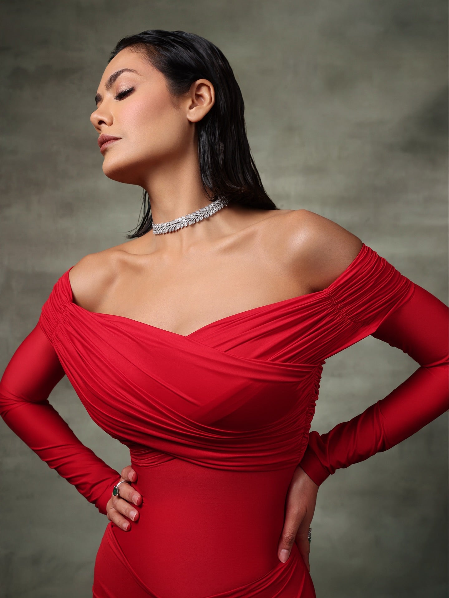 Baguette Emerald Ring | AMARIS JEWELS | Fine Jewelry 