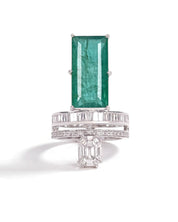Baguette Emerald Ring | AMARIS JEWELS | Fine Jewelry