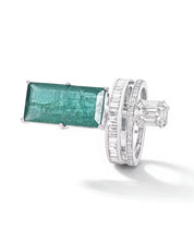 Baguette Emerald Ring | AMARIS JEWELS | Fine Jewelry