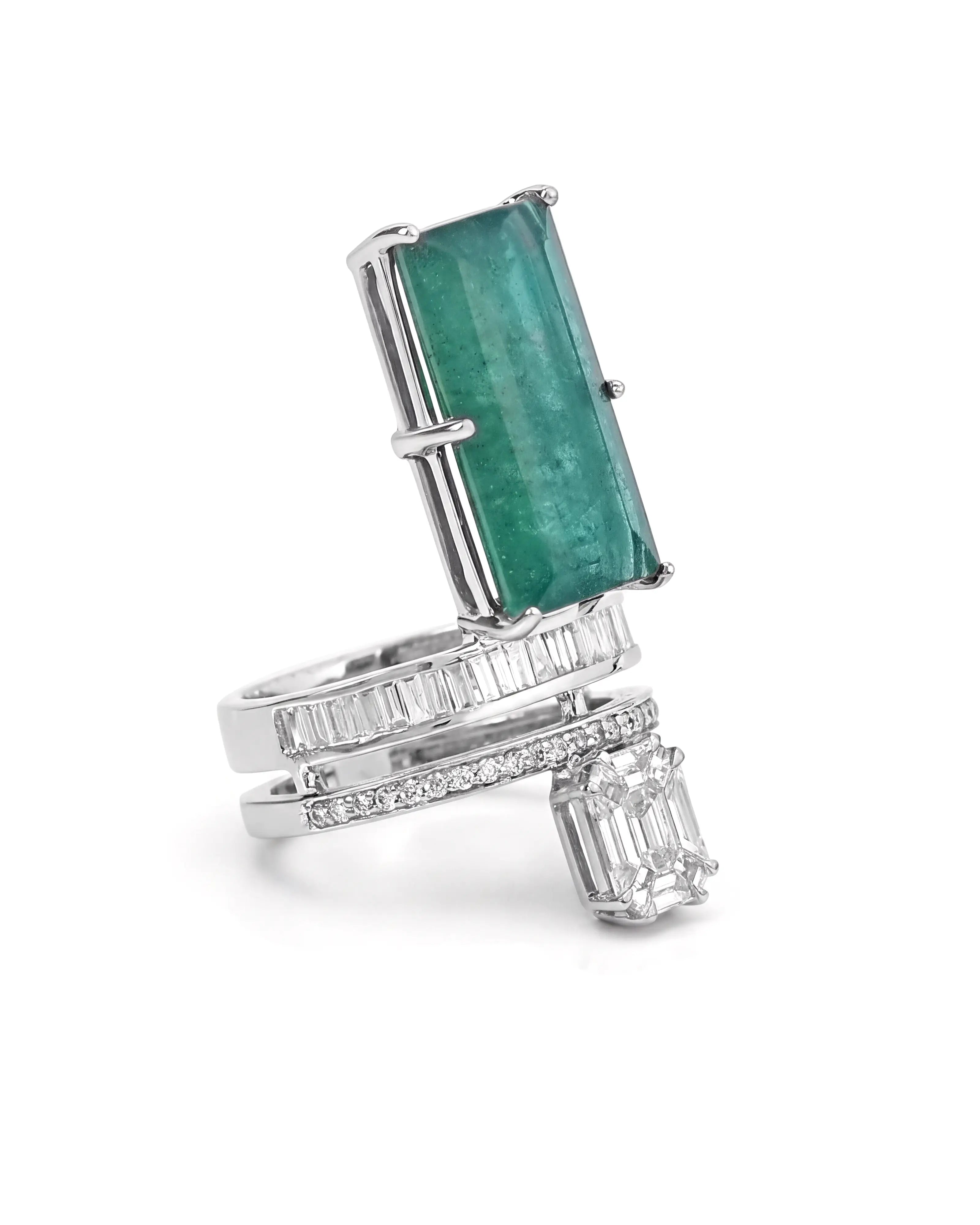 Baguette Emerald Ring | AMARIS JEWELS | Fine Jewelry