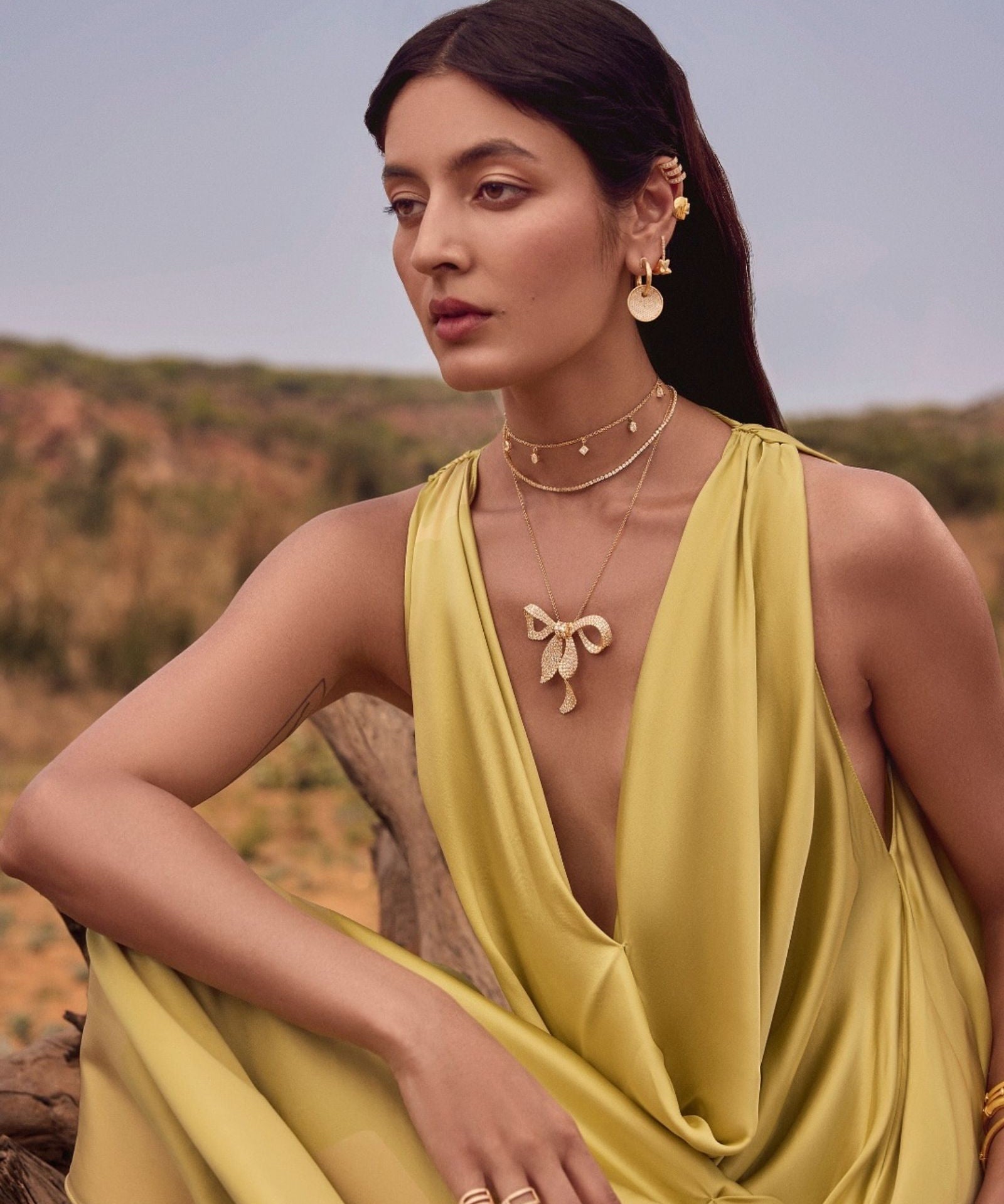 Big Bow Theory Necklace | AMARIS JEWELS | Fine Jewelry 