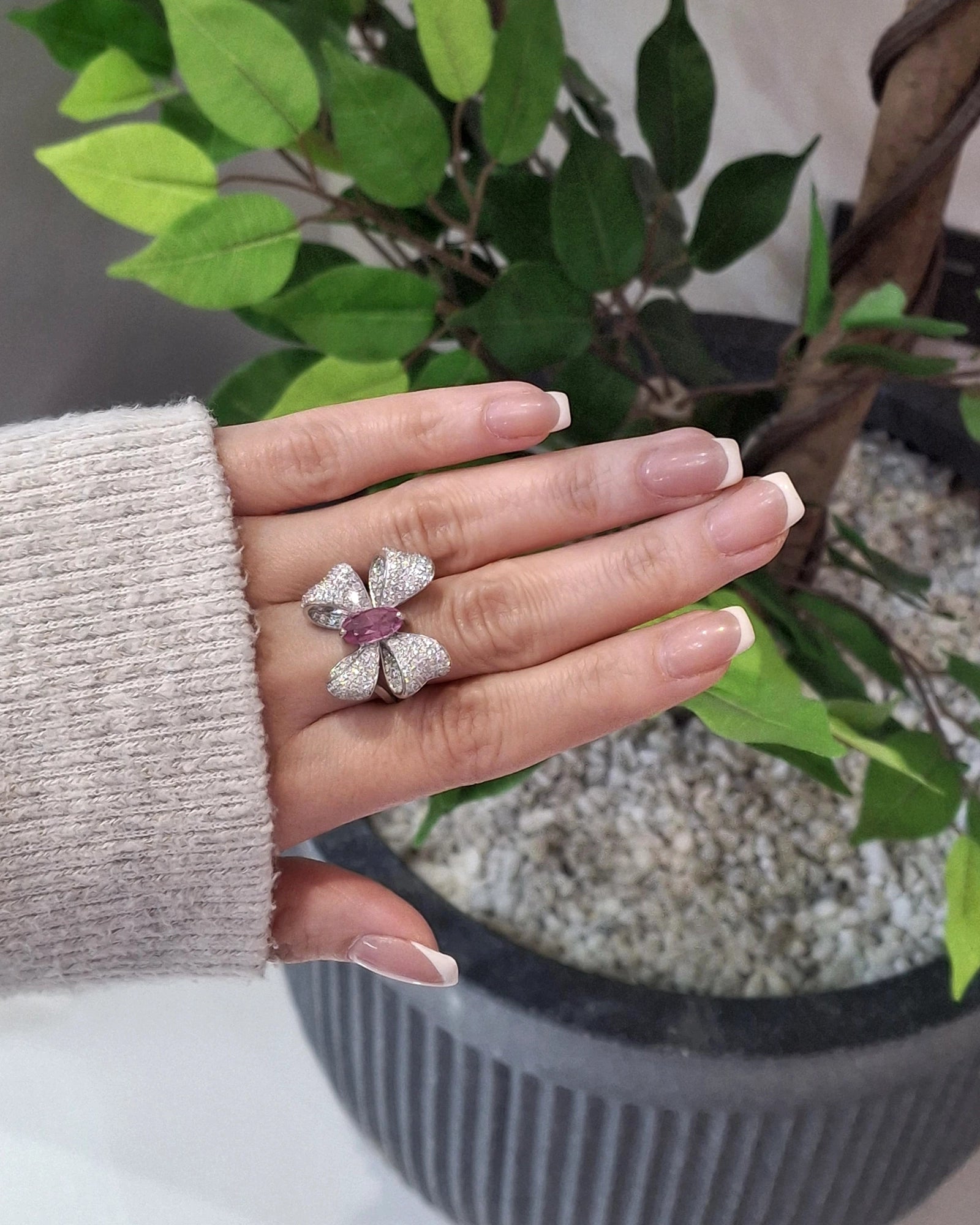 Blush Bow Ring | AMARIS JEWELS | Fine Jewelry 