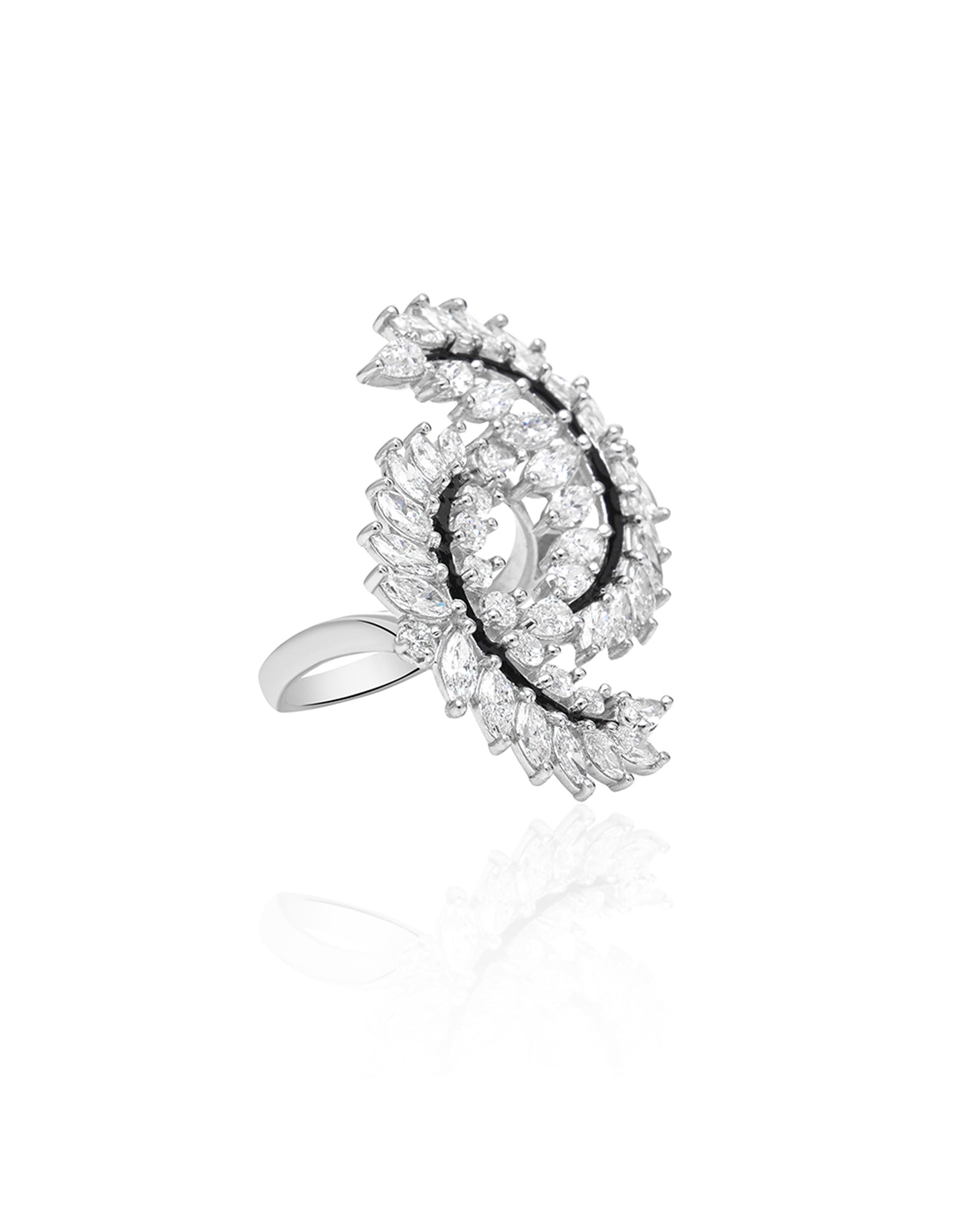 Boomerang Ring | AMARIS JEWELS | Fine Jewelry 