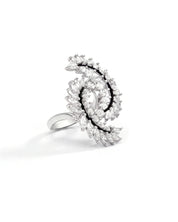 Boomerang Ring | AMARIS JEWELS | Fine Jewelry