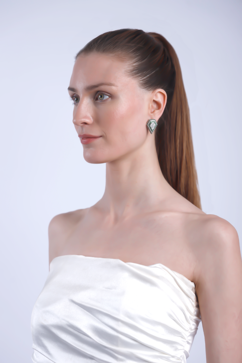 Boss Lady Earrings (Emeralds) | AMARIS JEWELS | Fine Jewelry 