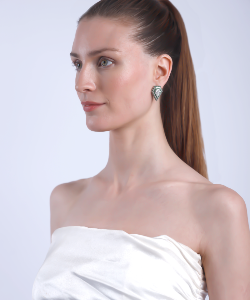 Boss Lady Earrings (Emeralds) | AMARIS JEWELS | Fine Jewelry 