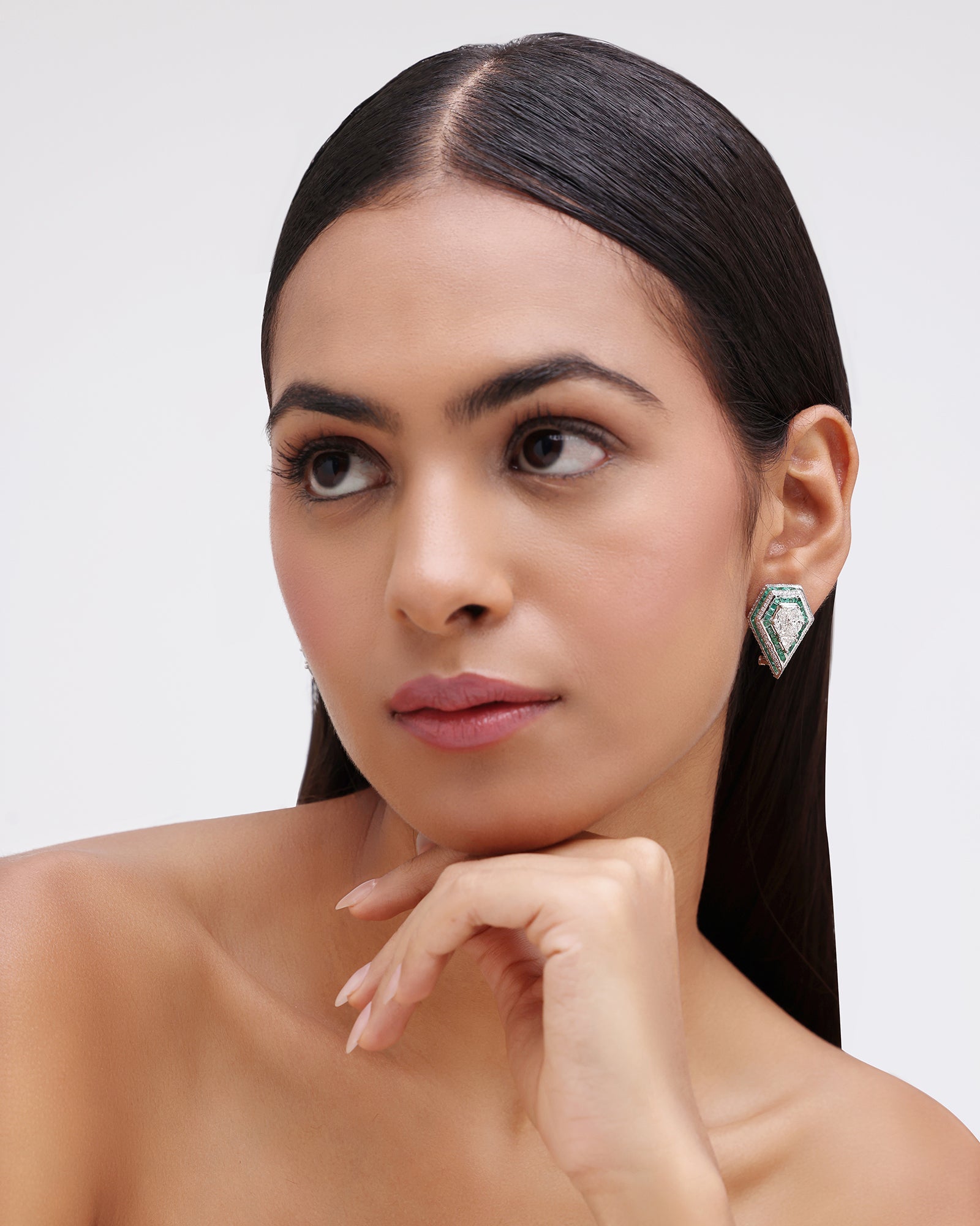 Boss Lady Earrings (Emeralds) | AMARIS JEWELS | Fine Jewelry 