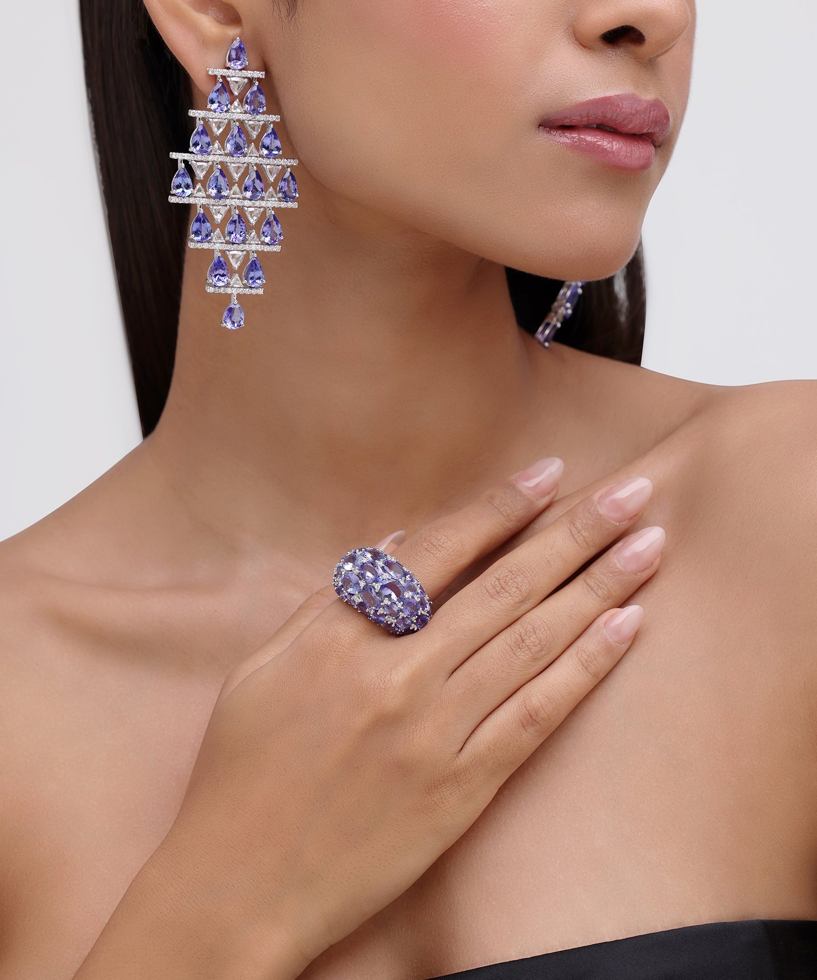 Candy Crush Ring (Blue sapphire) | AMARIS JEWELS | Fine Jewelry 