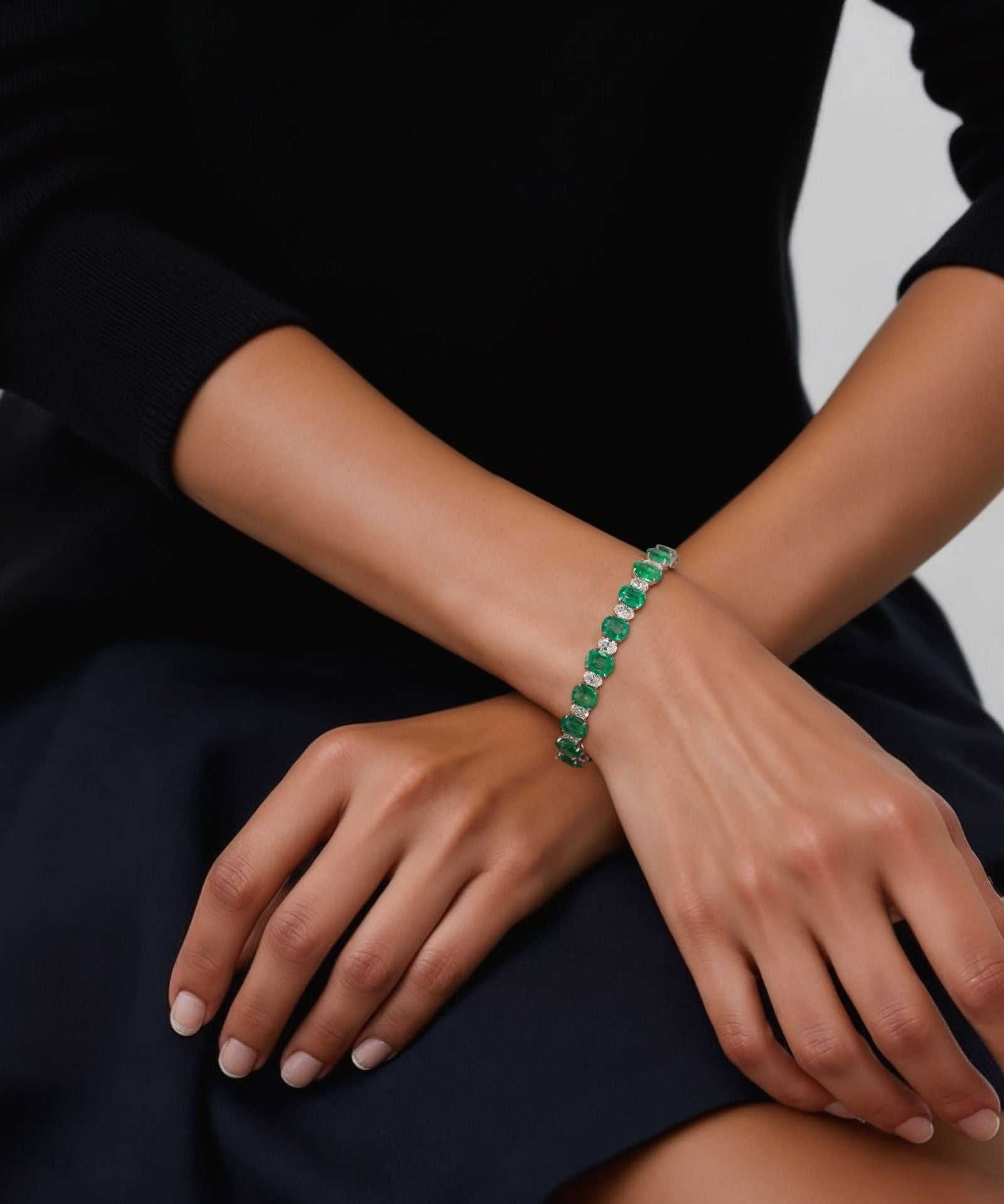 Cipresso Emerald Bangle | AMARIS JEWELS | Fine Jewelry 