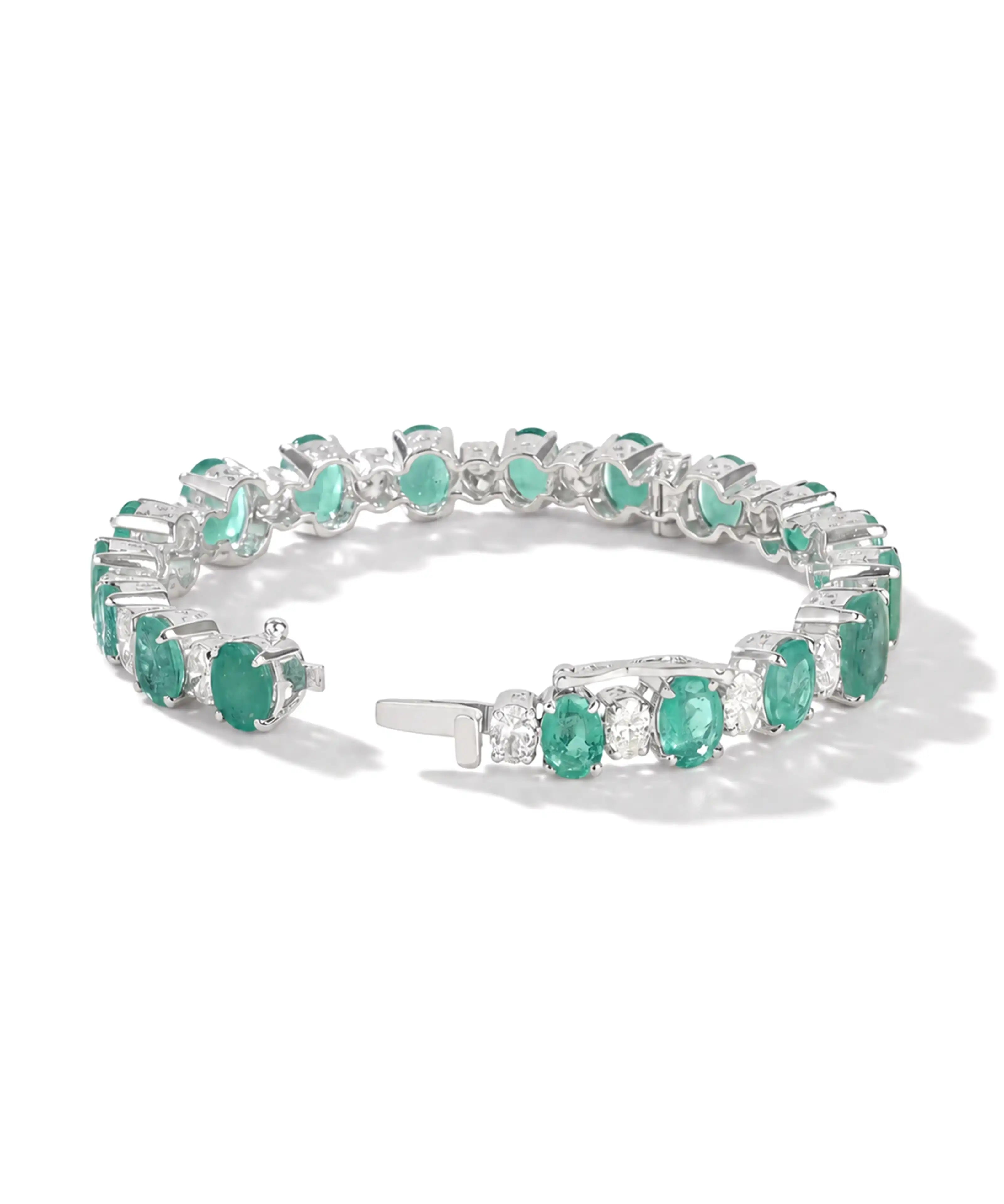 Cipresso_Emerald_1_copy.webp