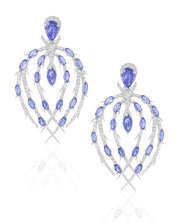 Claw It Earrings | AMARIS JEWELS | Fine Jewelry 