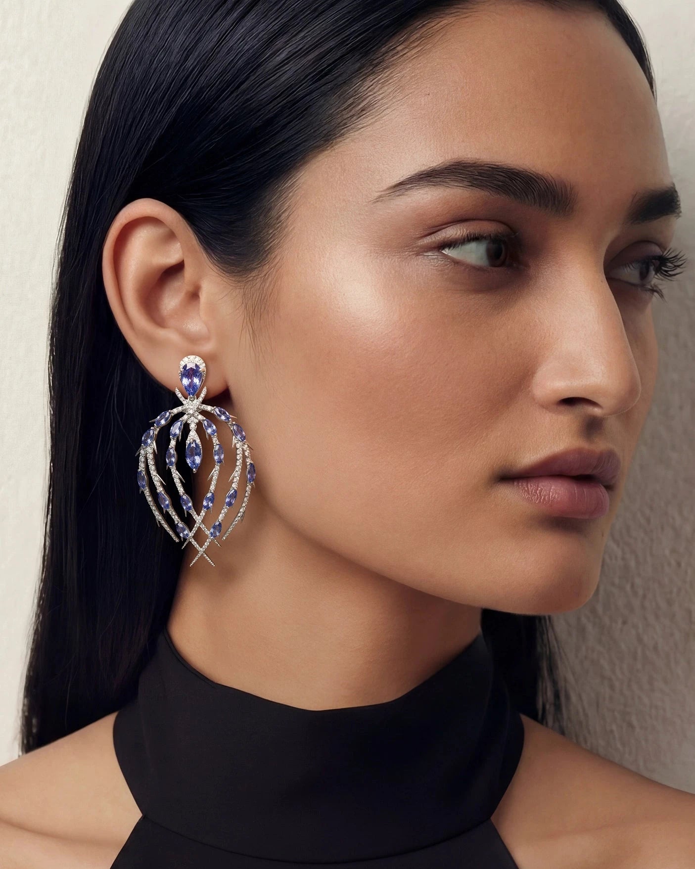 Claw It Earrings | AMARIS JEWELS | Fine Jewelry 