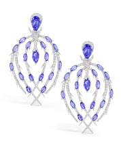 Claw It Earrings | AMARIS JEWELS | Fine Jewelry