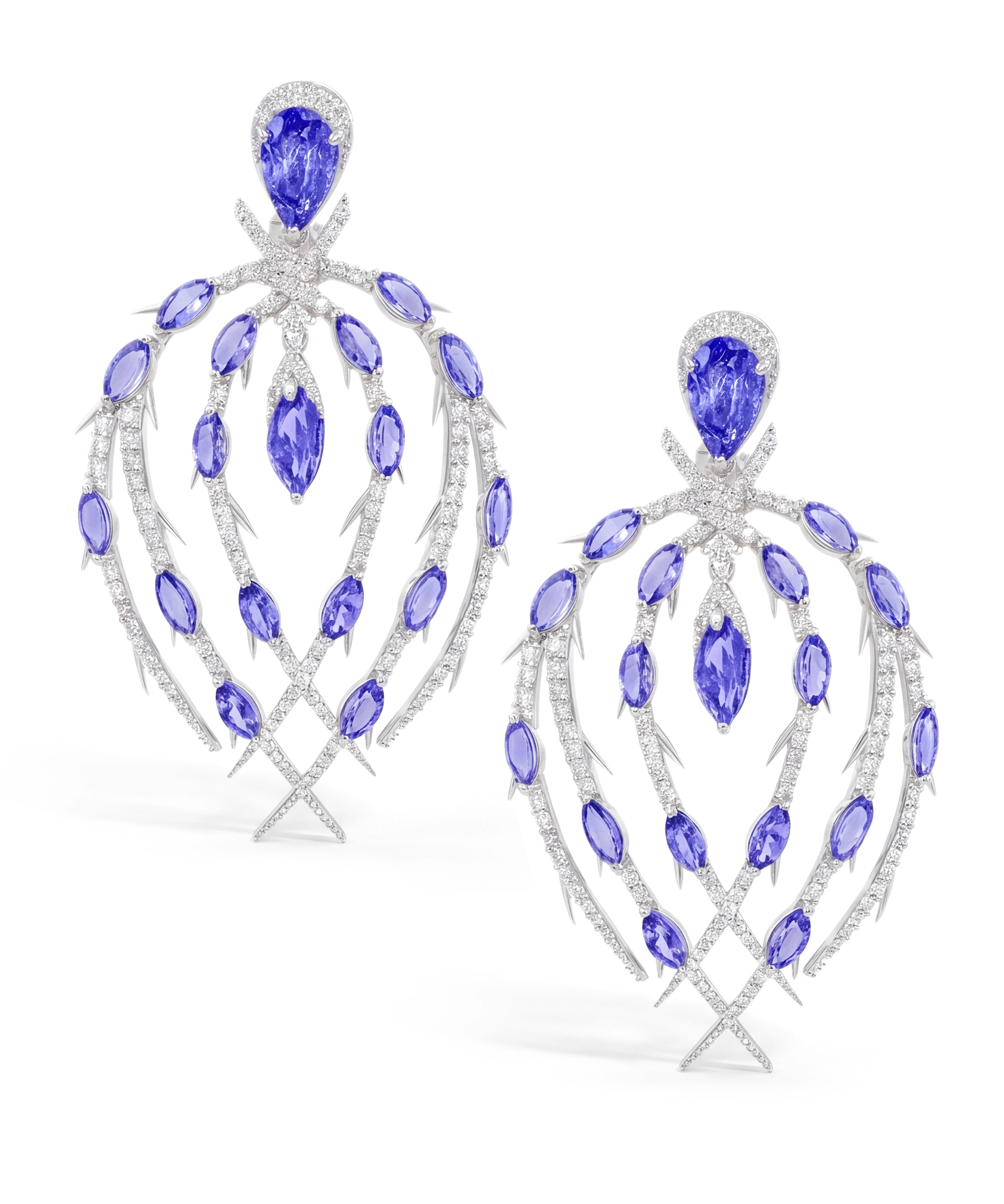 Claw-It-Earrings_copy.webp
