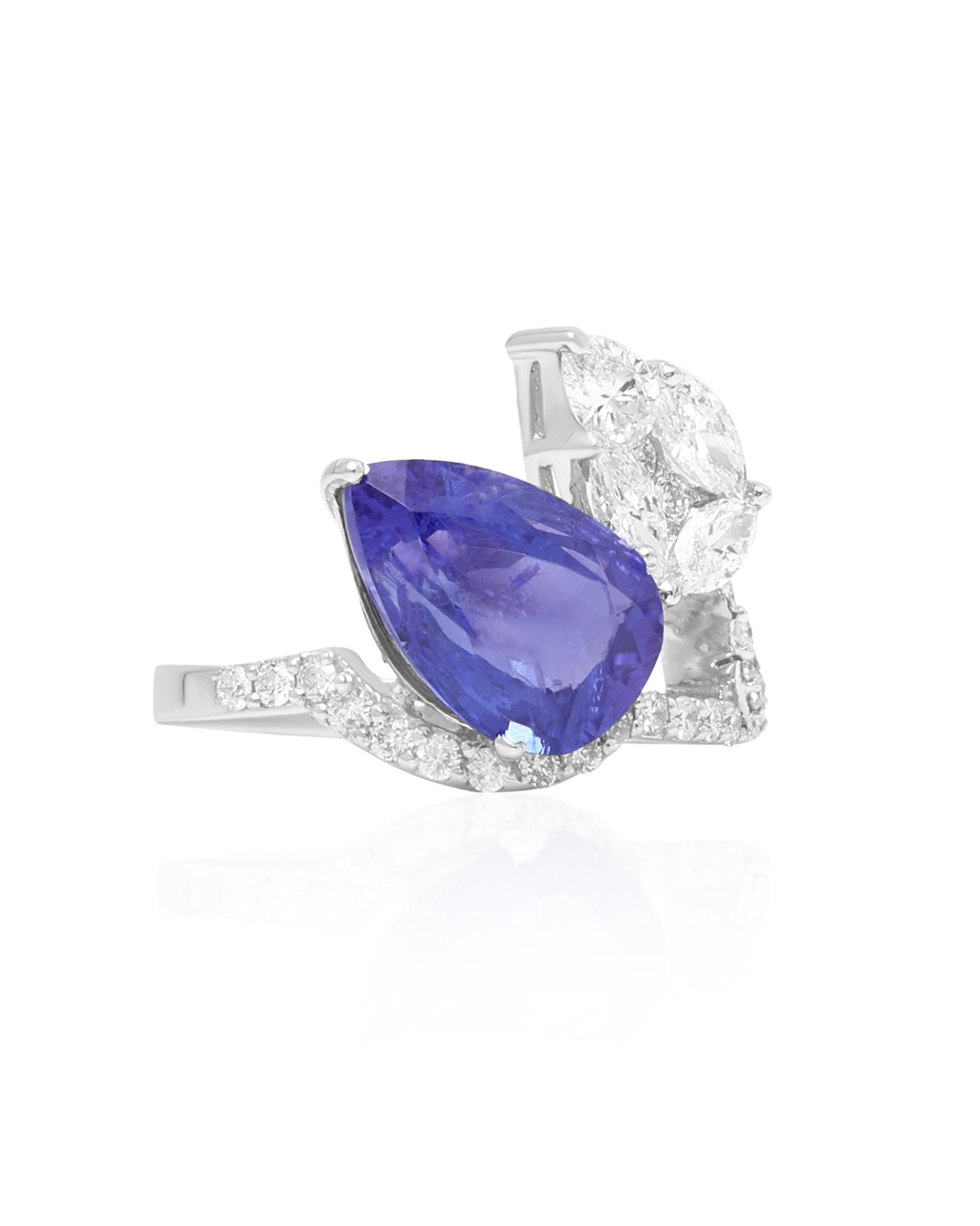Colour Me Blue Ring | AMARIS JEWELS | Fine Jewelry 