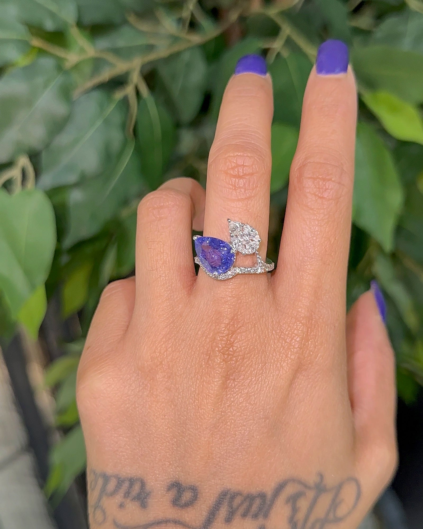Colour Me Blue Ring | AMARIS JEWELS | Fine Jewelry 