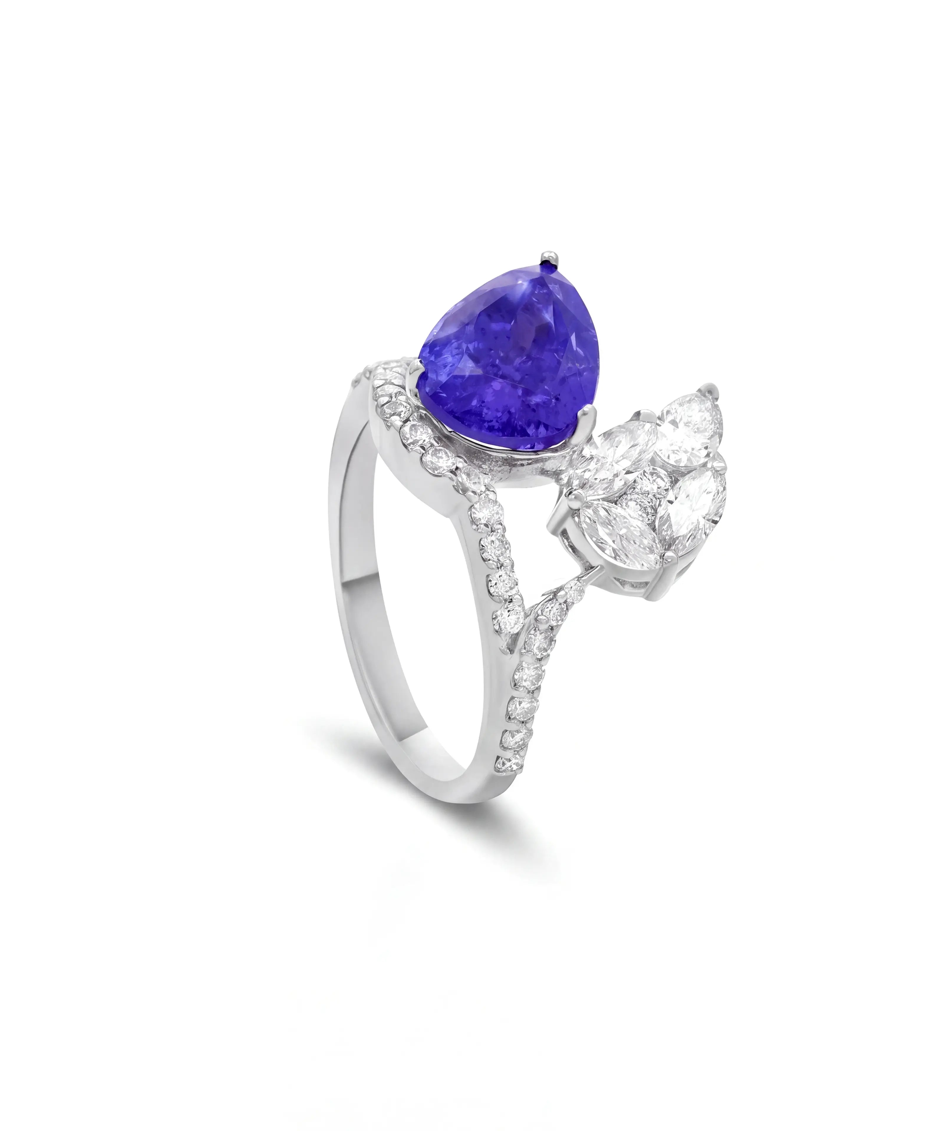 Colour Me Blue Ring | AMARIS JEWELS | Fine Jewelry