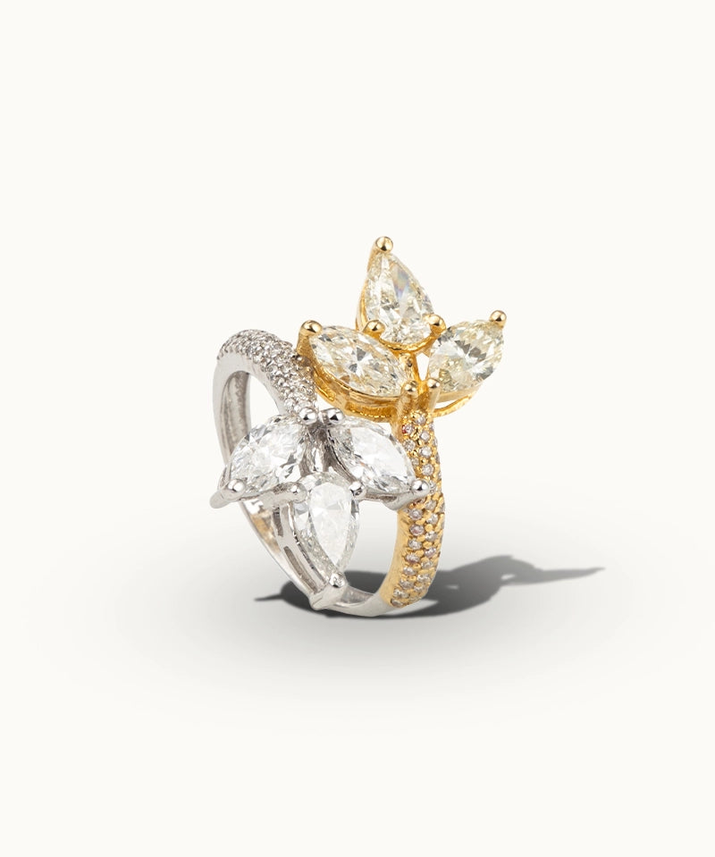Cross Roads Ring | AMARIS JEWELS | Fine Jewelry 