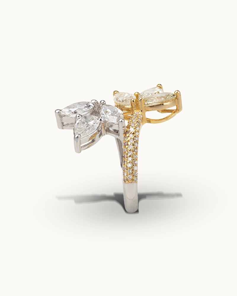 Cross Roads Ring | AMARIS JEWELS | Fine Jewelry 