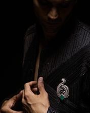 Crown Brooch | AMARIS JEWELS | Fine Jewelry 