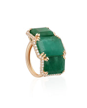 Crown Emerald Ring | AMARIS JEWELS | Fine Jewelry 