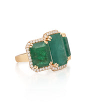 Crown Emerald Ring | AMARIS JEWELS | Fine Jewelry 