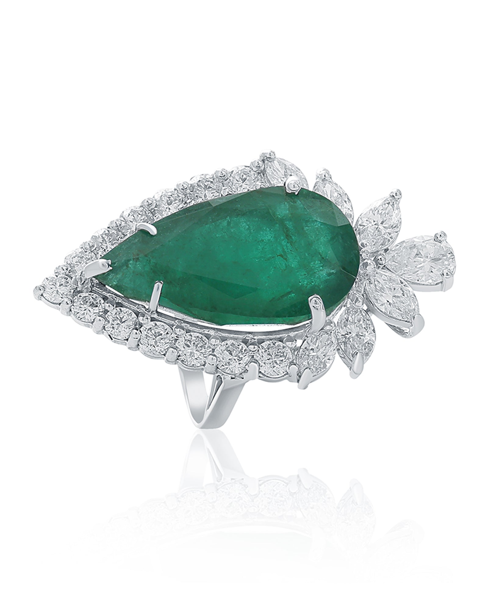Crown Jewel Ring | AMARIS JEWELS | Fine Jewelry 