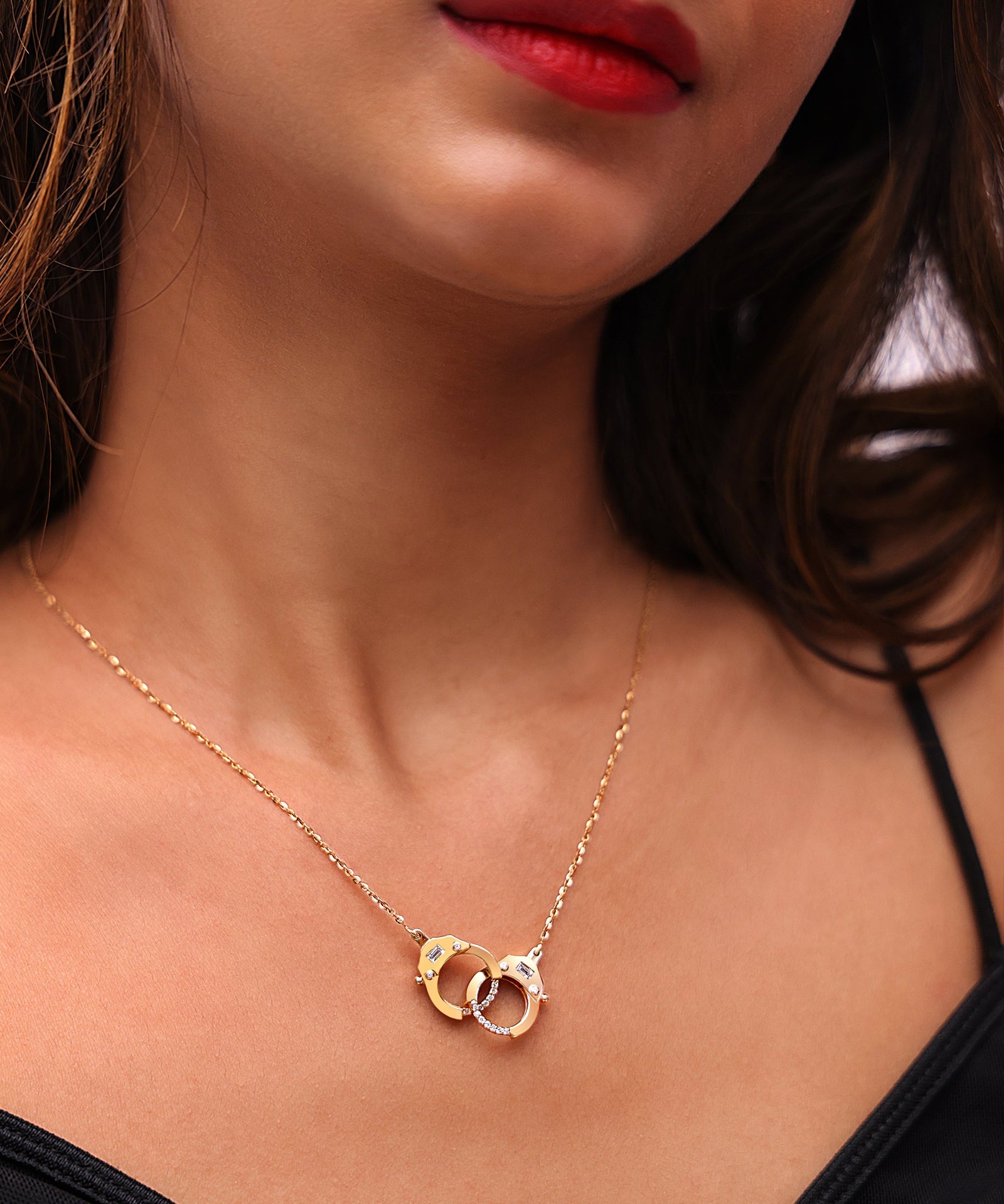 Cuffing Season Pendant | AMARIS JEWELS | Fine Jewelry 