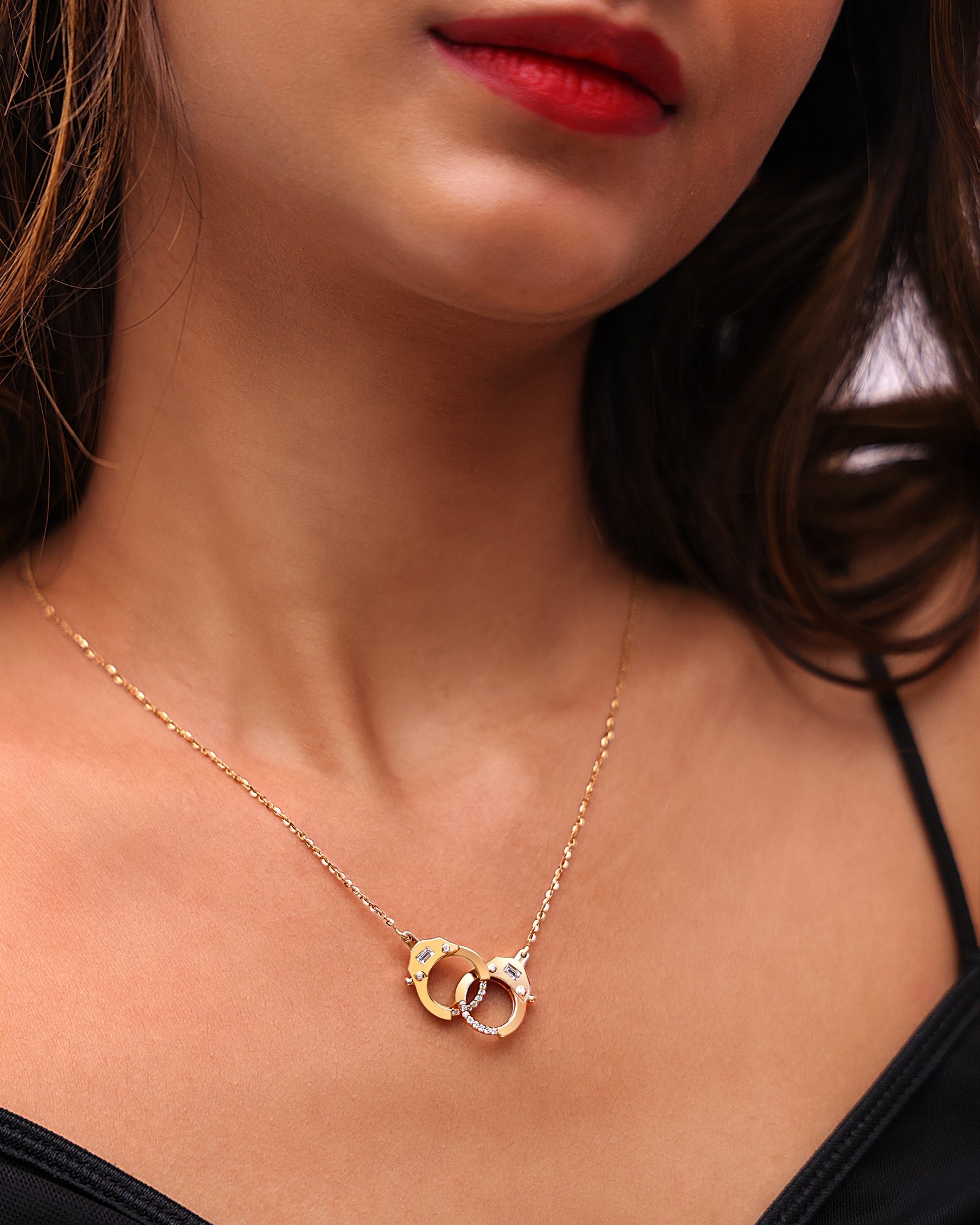 Cuffing Season Pendant | AMARIS JEWELS | Fine Jewelry 