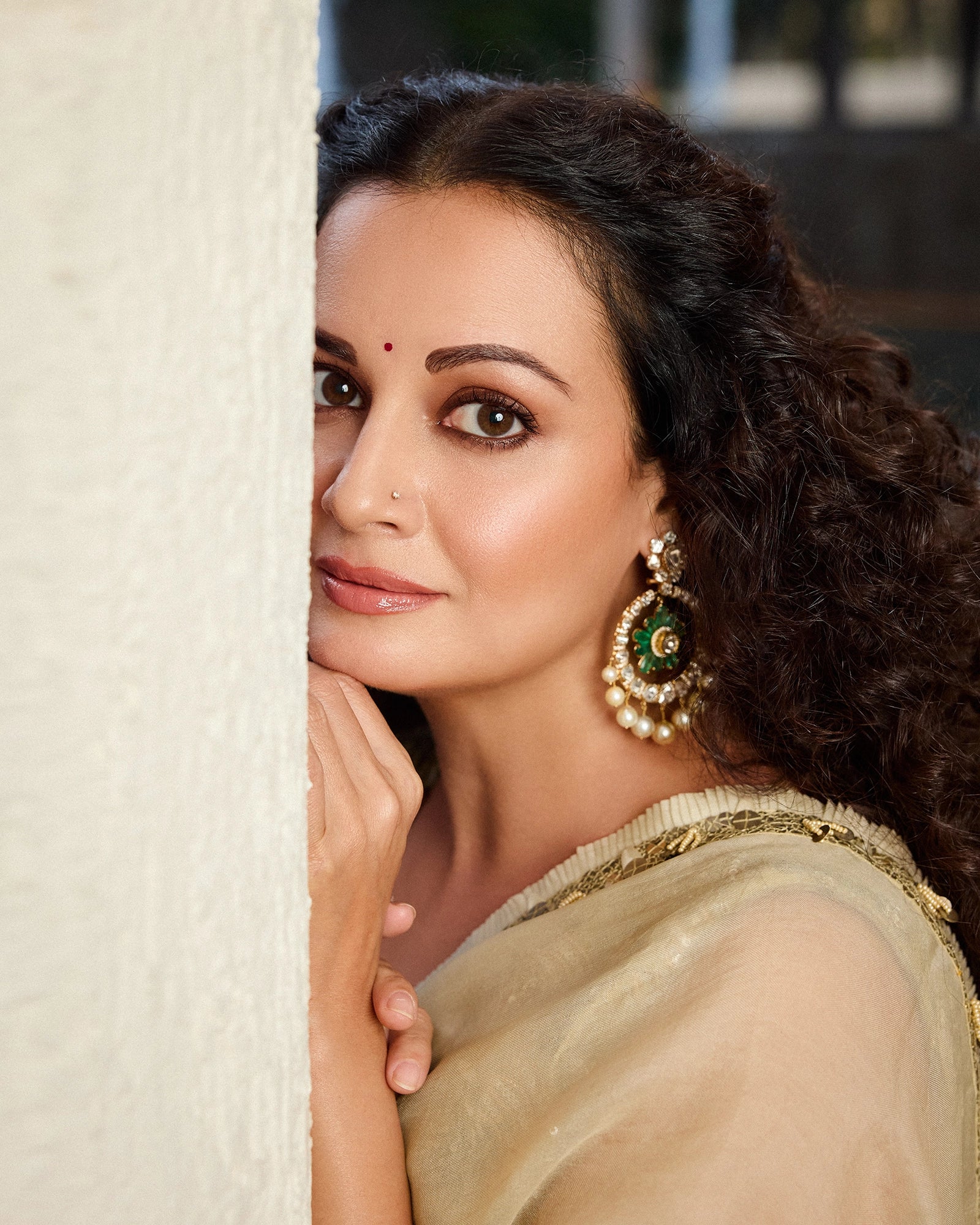 Daisy's World Emerald Chandbalis | AMARIS JEWELS | Fine Jewelry 