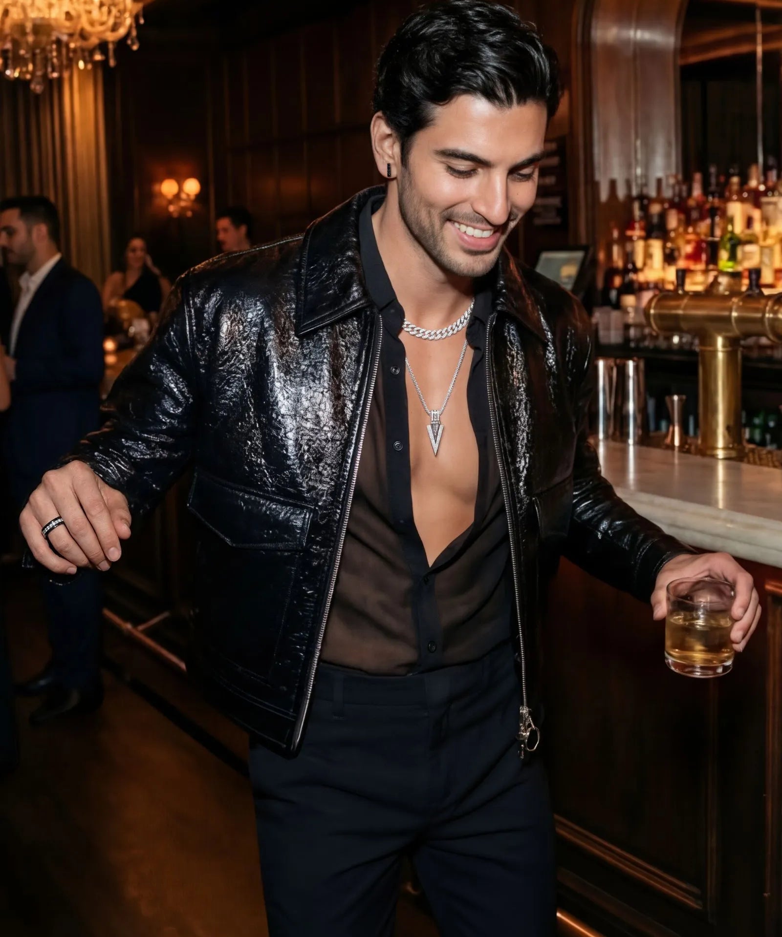 Dark link Earrings | AMARIS JEWELS | Fine Jewelry 