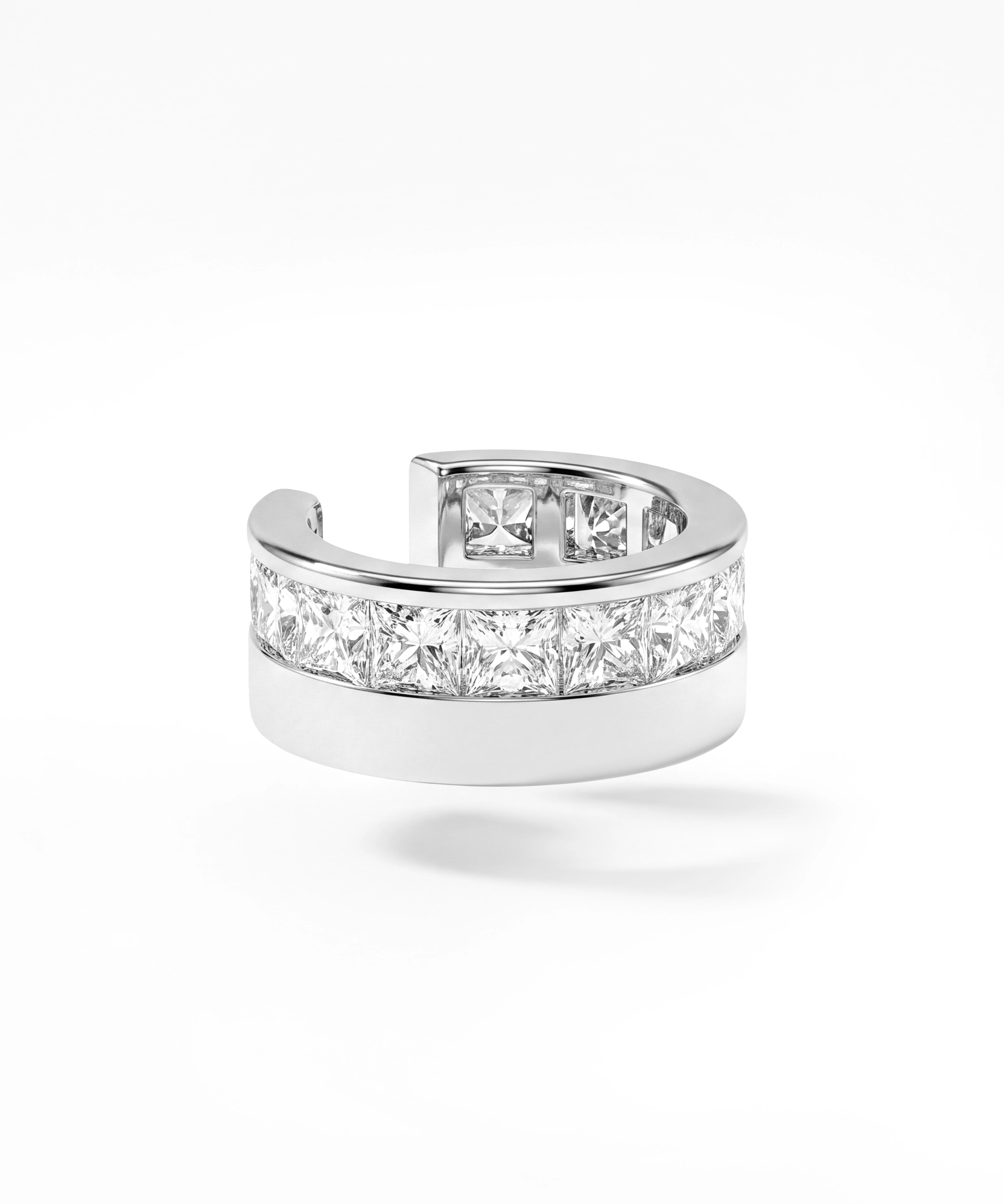 Diamond-Dial-Ear-Huggy_copy.webp