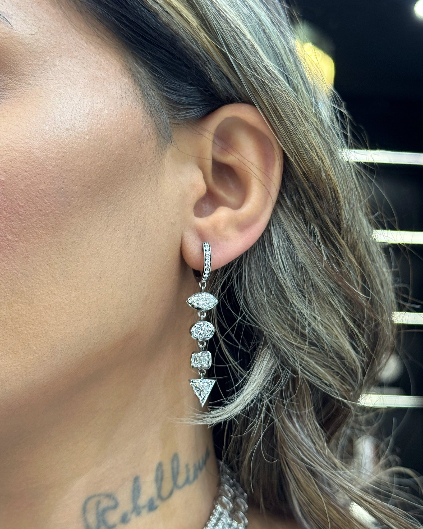 Diamond Dripout Earrings | AMARIS JEWELS | Fine Jewelry 