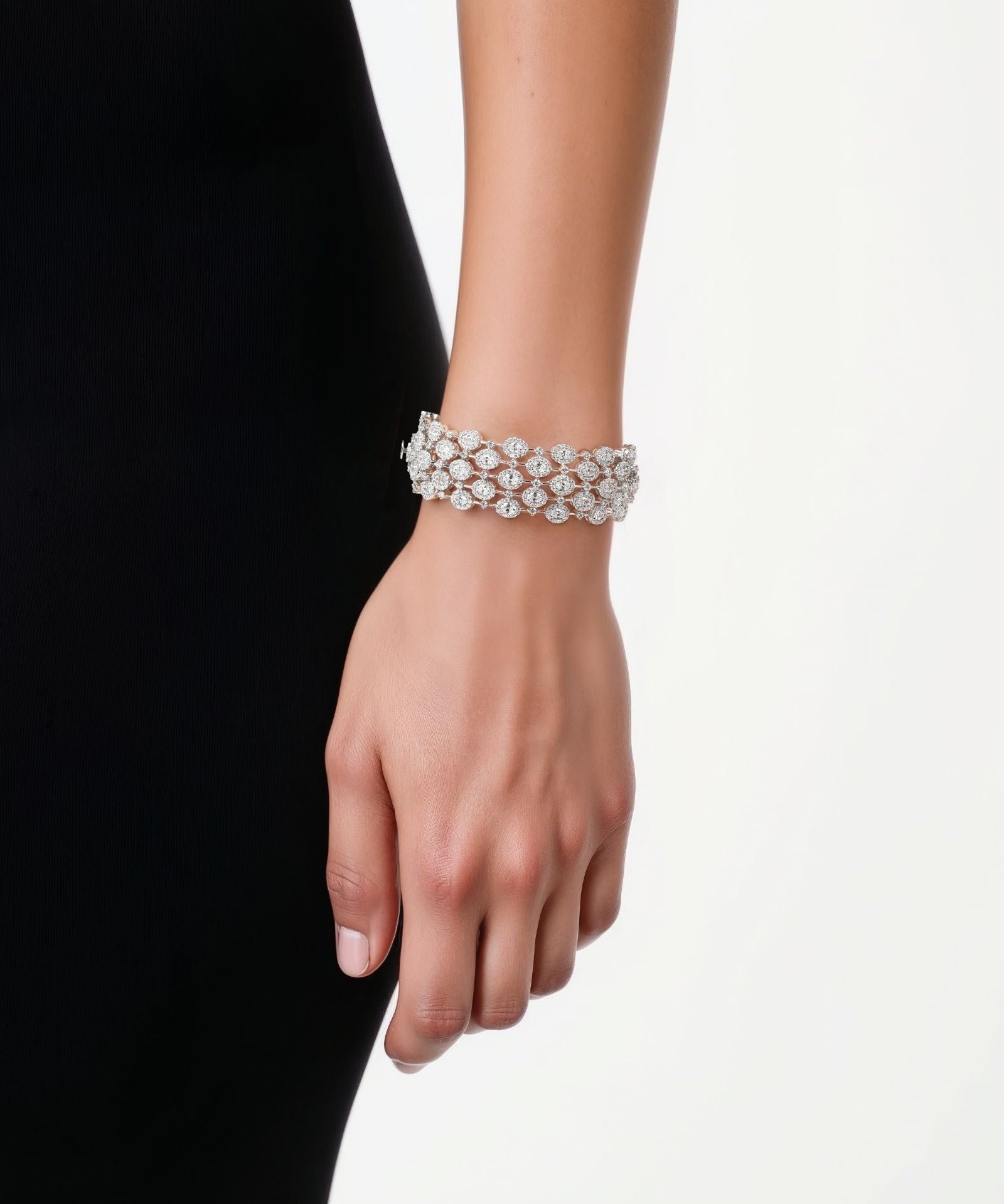 Diamond Pulse Bracelet | AMARIS JEWELS | Fine Jewelry 