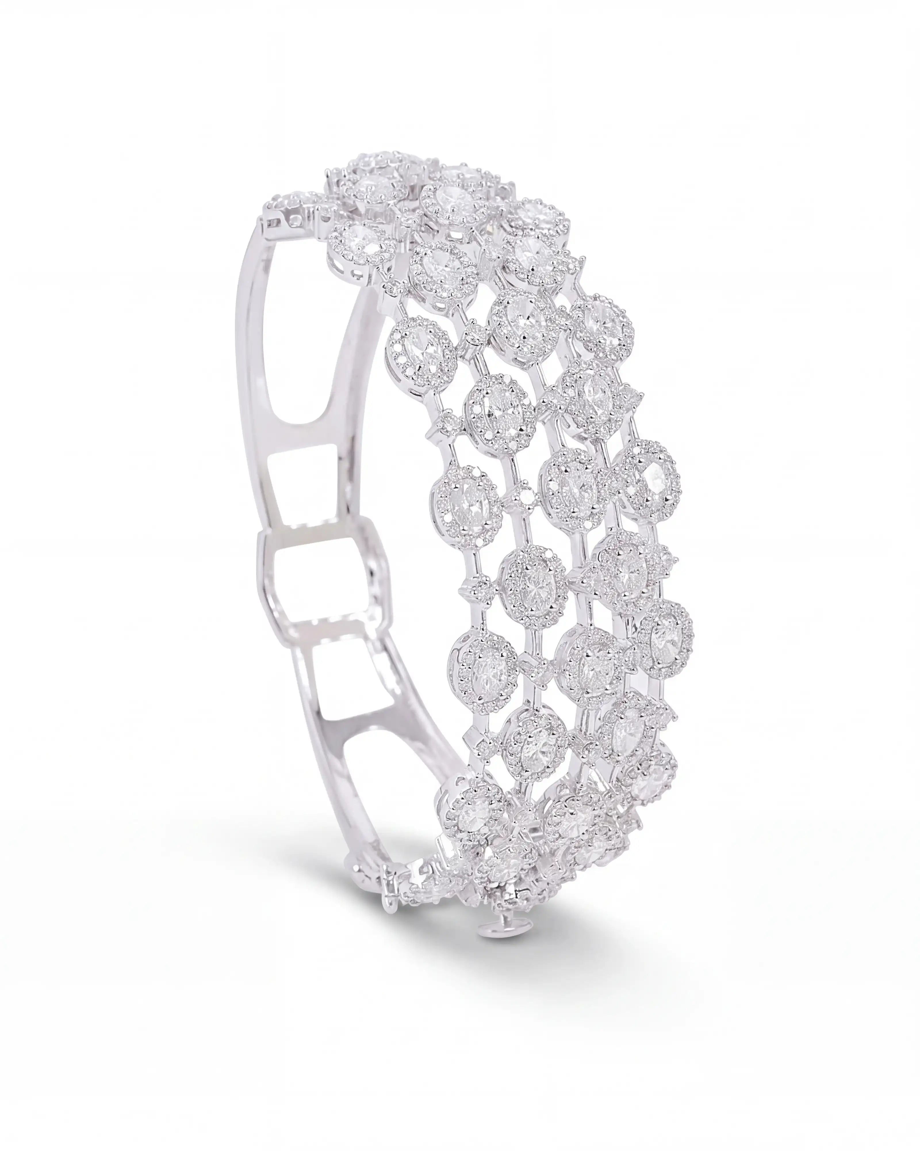 Diamond Pulse Bracelet | AMARIS JEWELS | Fine Jewelry
