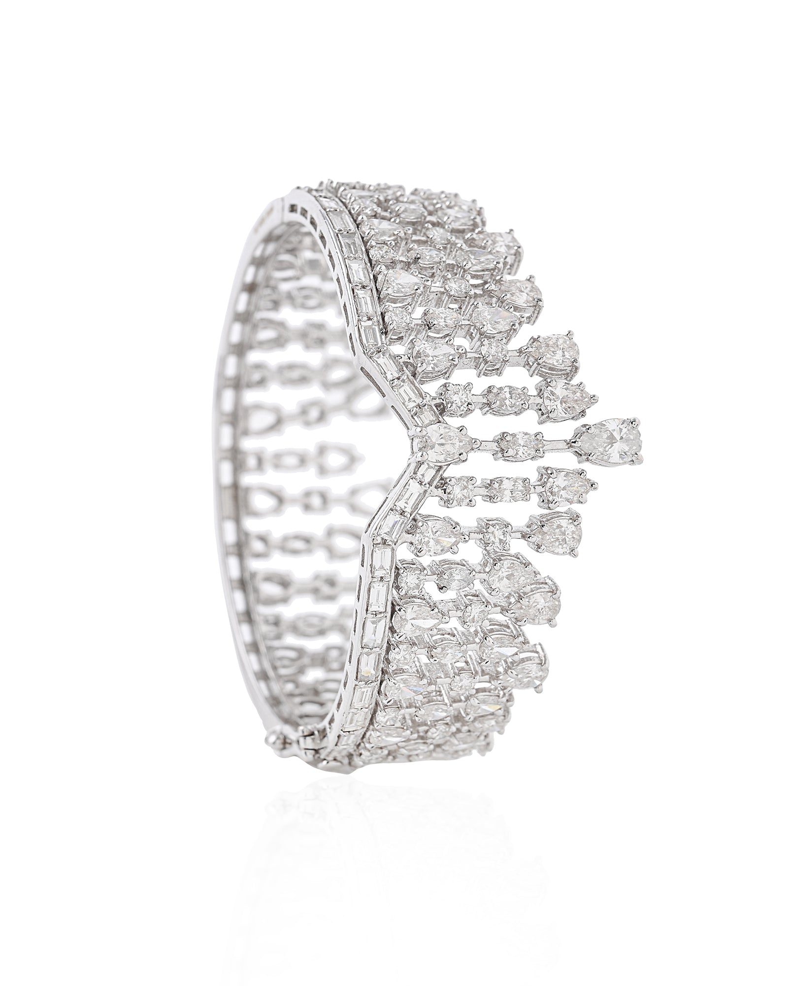 Diamond Raindrop Bracelet | AMARIS JEWELS | Fine Jewelry 