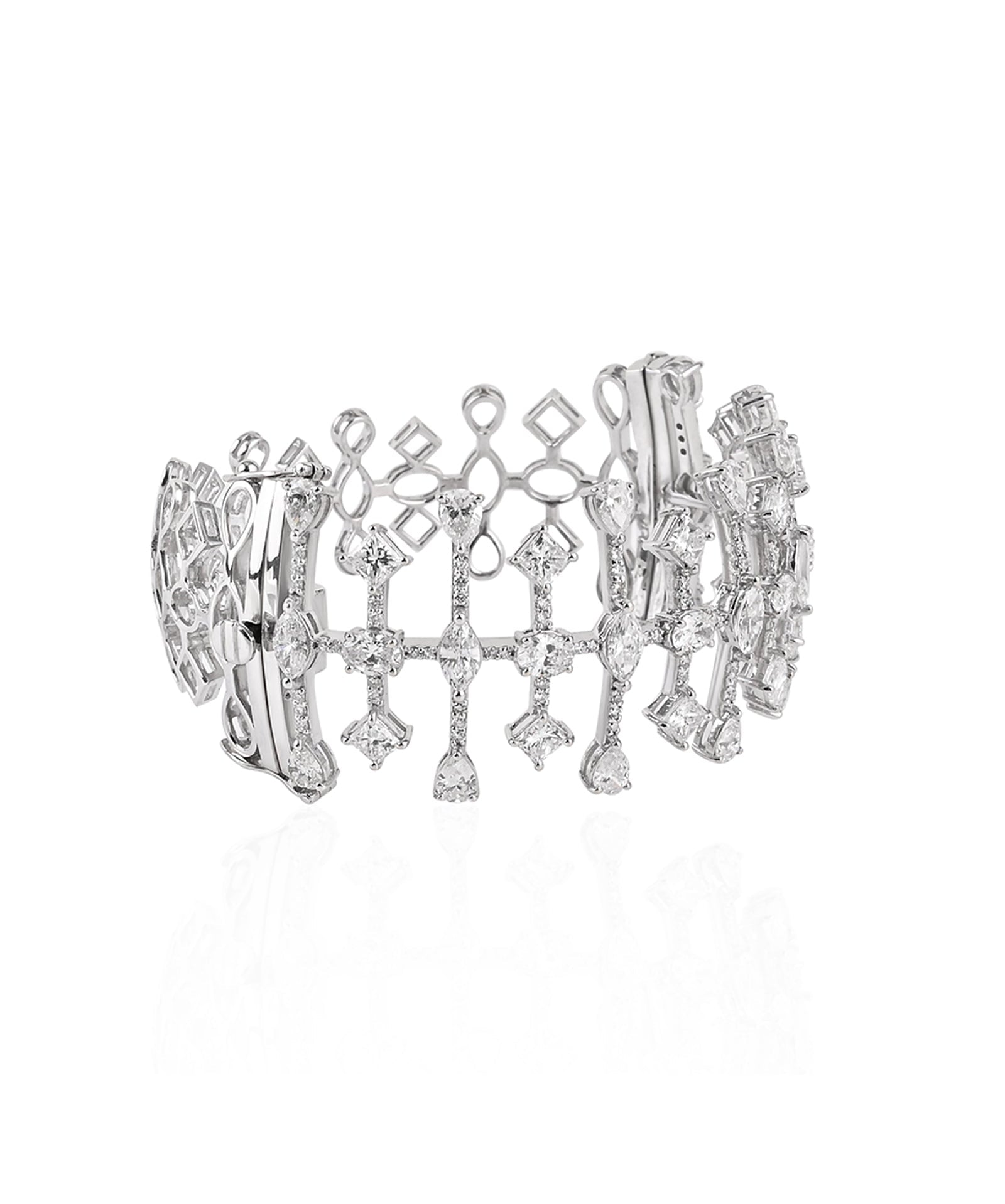 Diamond Spike Bracelet | AMARIS JEWELS | Fine Jewelry 