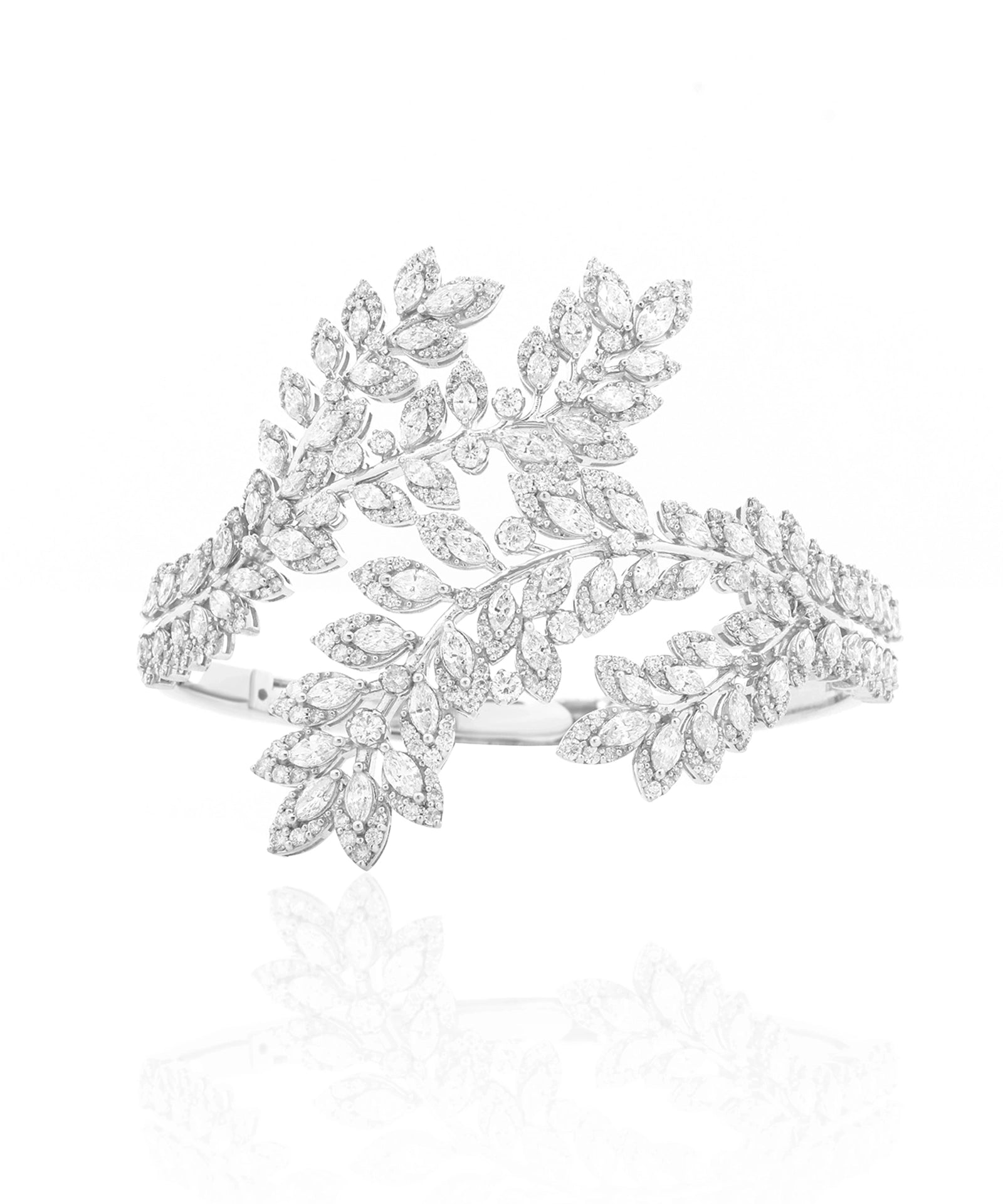 Diamond Story Bracelet | AMARIS JEWELS | Fine Jewelry 