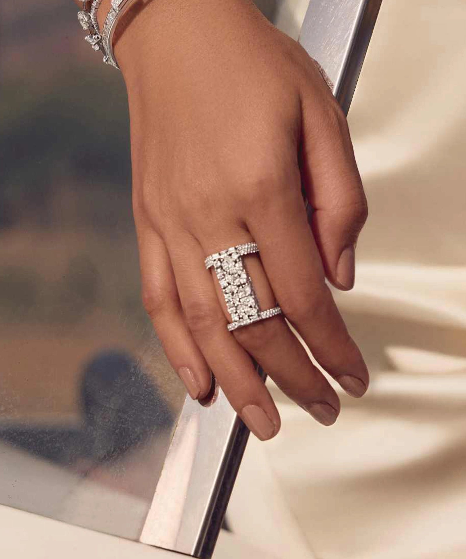 Diamond Stratum Ring | AMARIS JEWELS | Fine Jewelry 