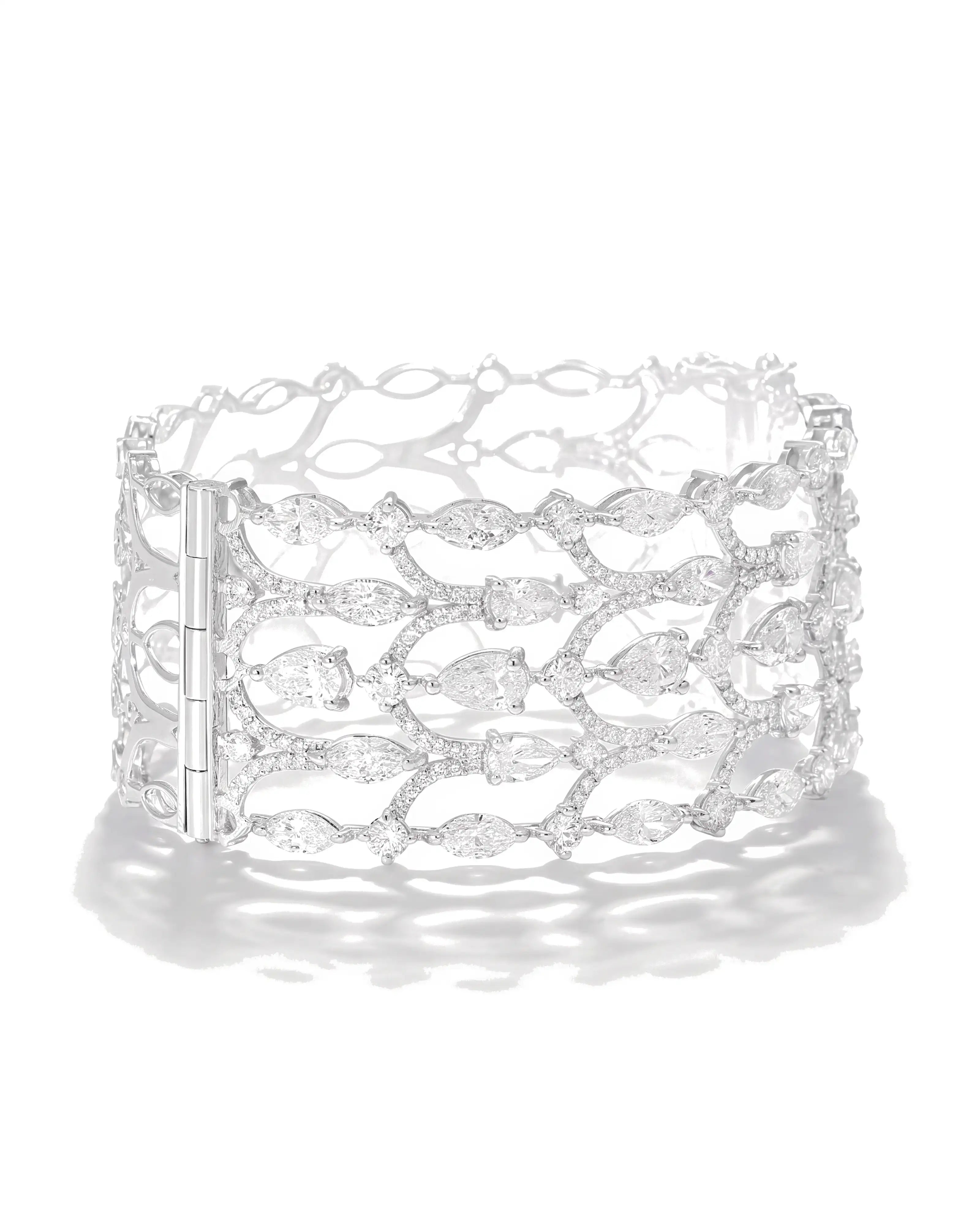 Diamond Stream Bracelet | AMARIS JEWELS | Fine Jewelry