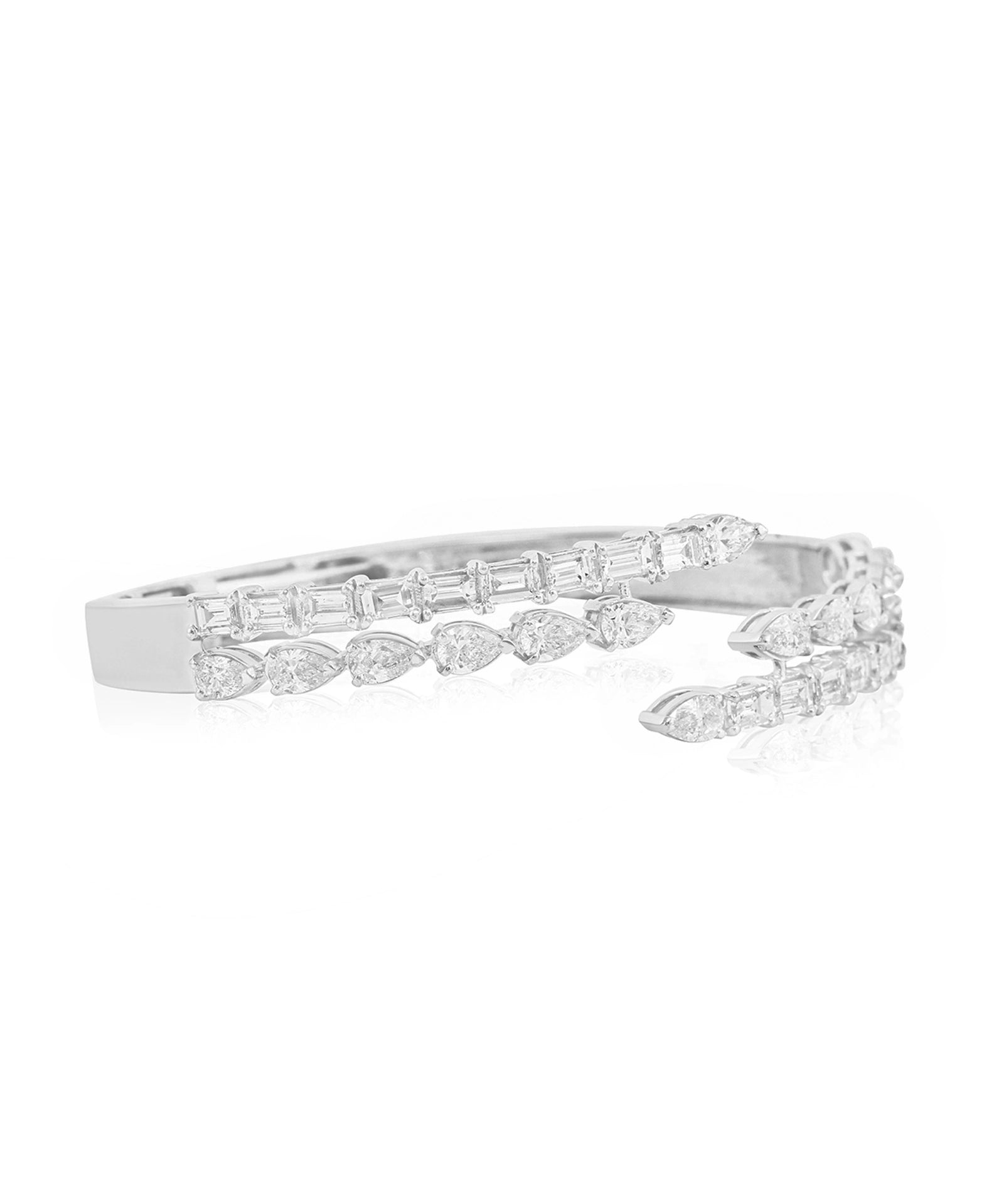 Diamond Swirl Bracelet | AMARIS JEWELS | Fine Jewelry 