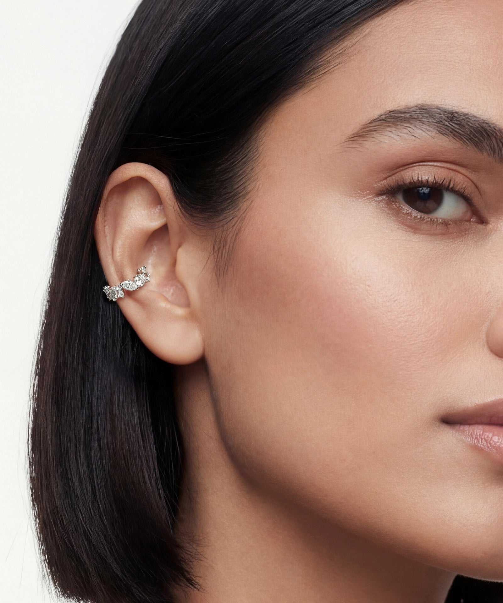 Diamond Swirl Huggie | AMARIS JEWELS | Fine Jewelry 