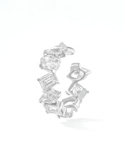 Diamond Swirl Huggie | AMARIS JEWELS | Fine Jewelry