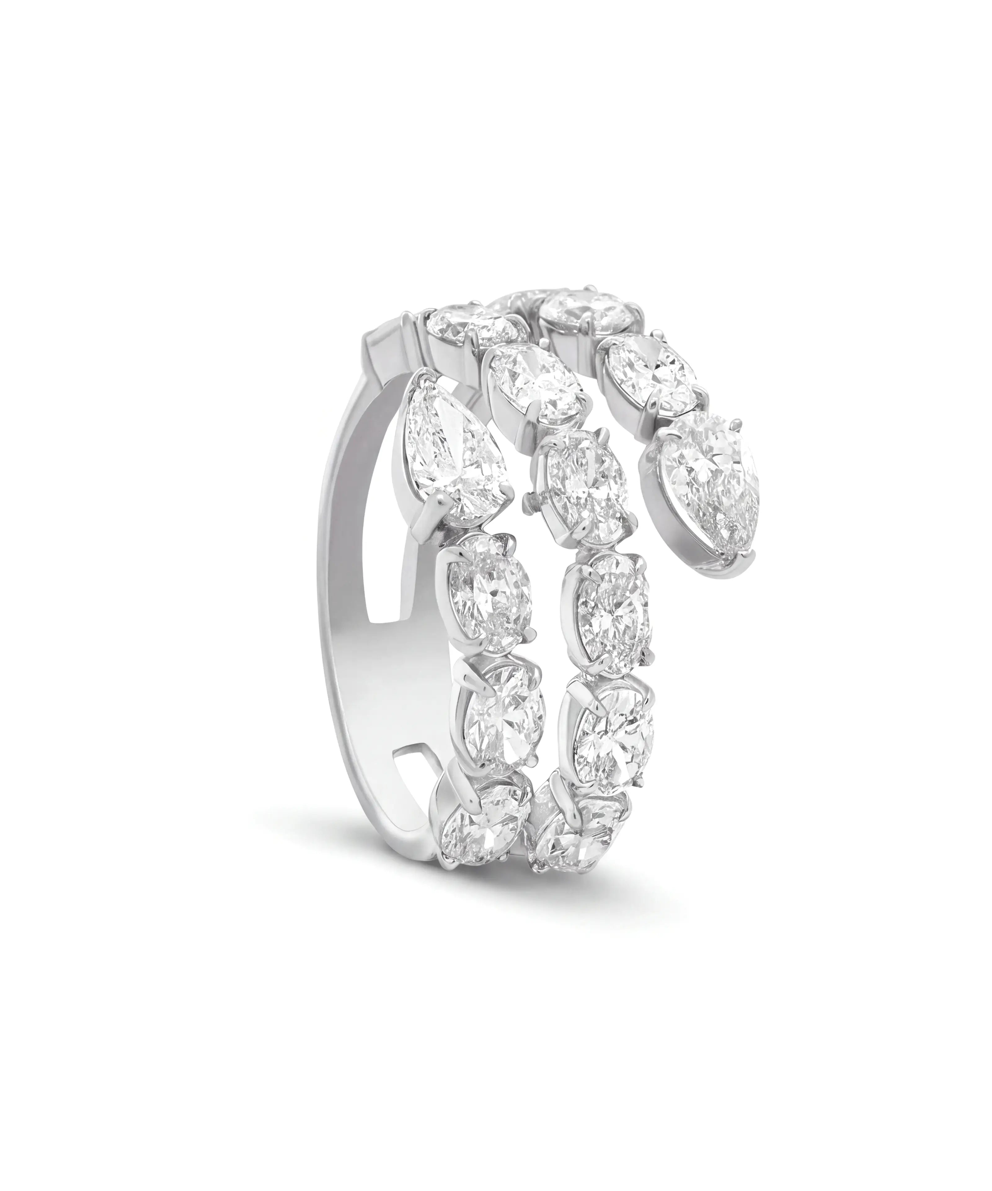 Diamond Swirl Ring 2.0 | AMARIS JEWELS | Fine Jewelry