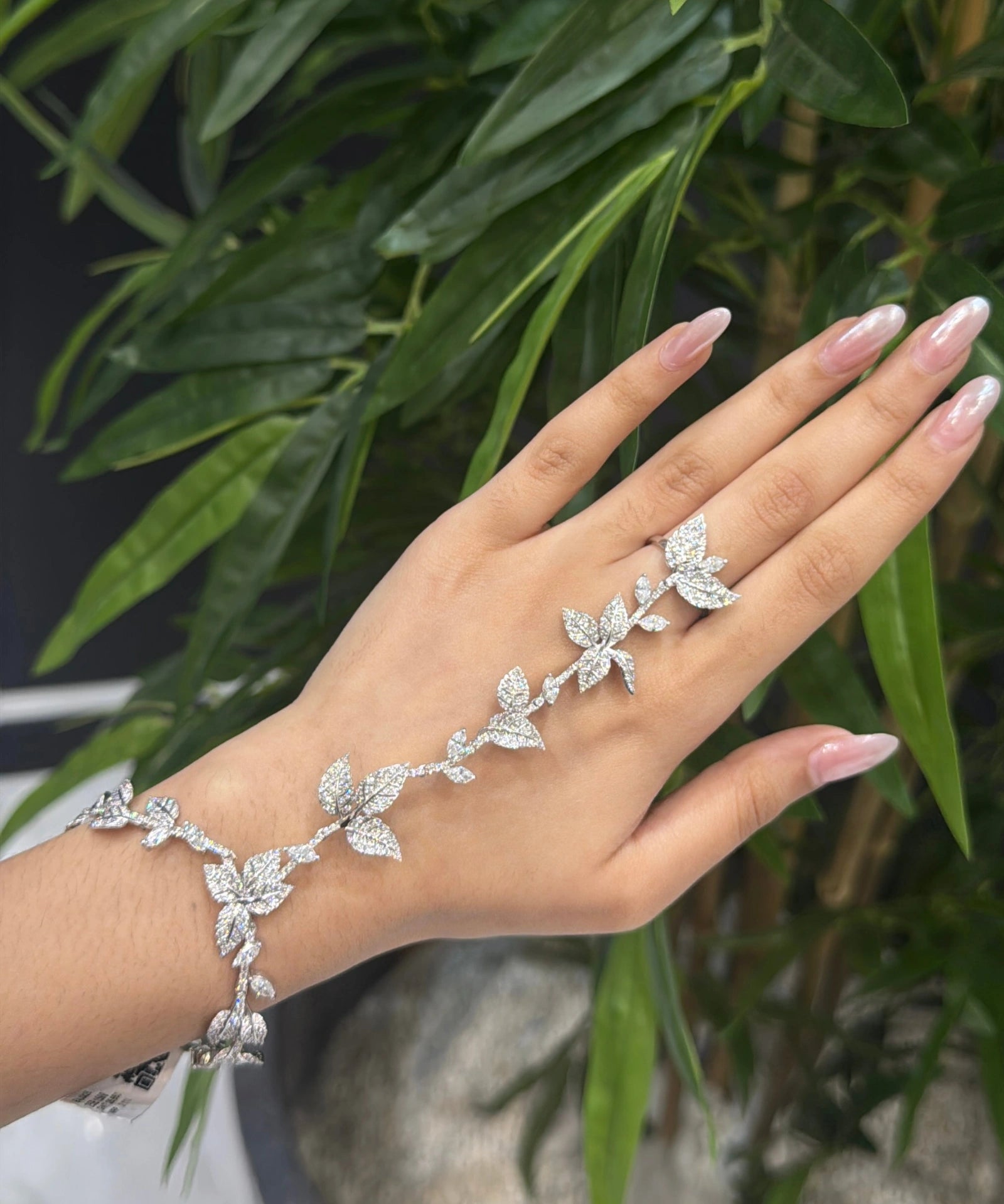 Eden Garden Hand Harness | AMARIS JEWELS | Fine Jewelry 