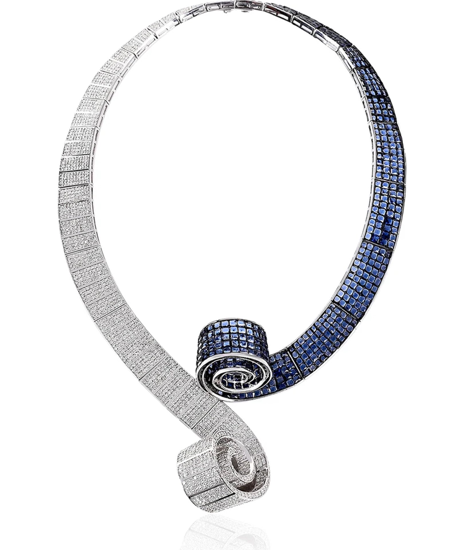 Embrace the Swirl Necklace | AMARIS JEWELS | Fine Jewelry 