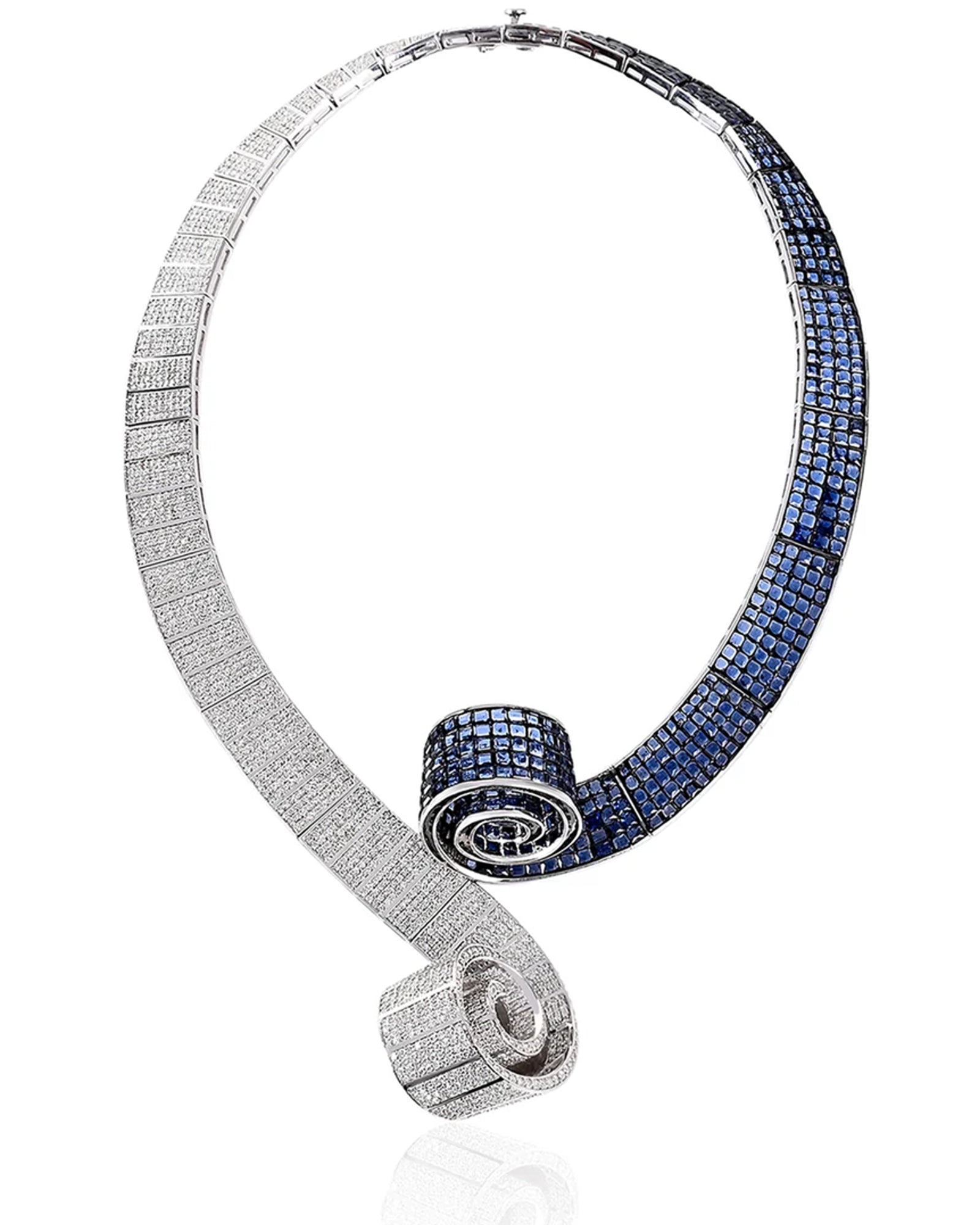 Embrace the Swirl Necklace | AMARIS JEWELS | Fine Jewelry 