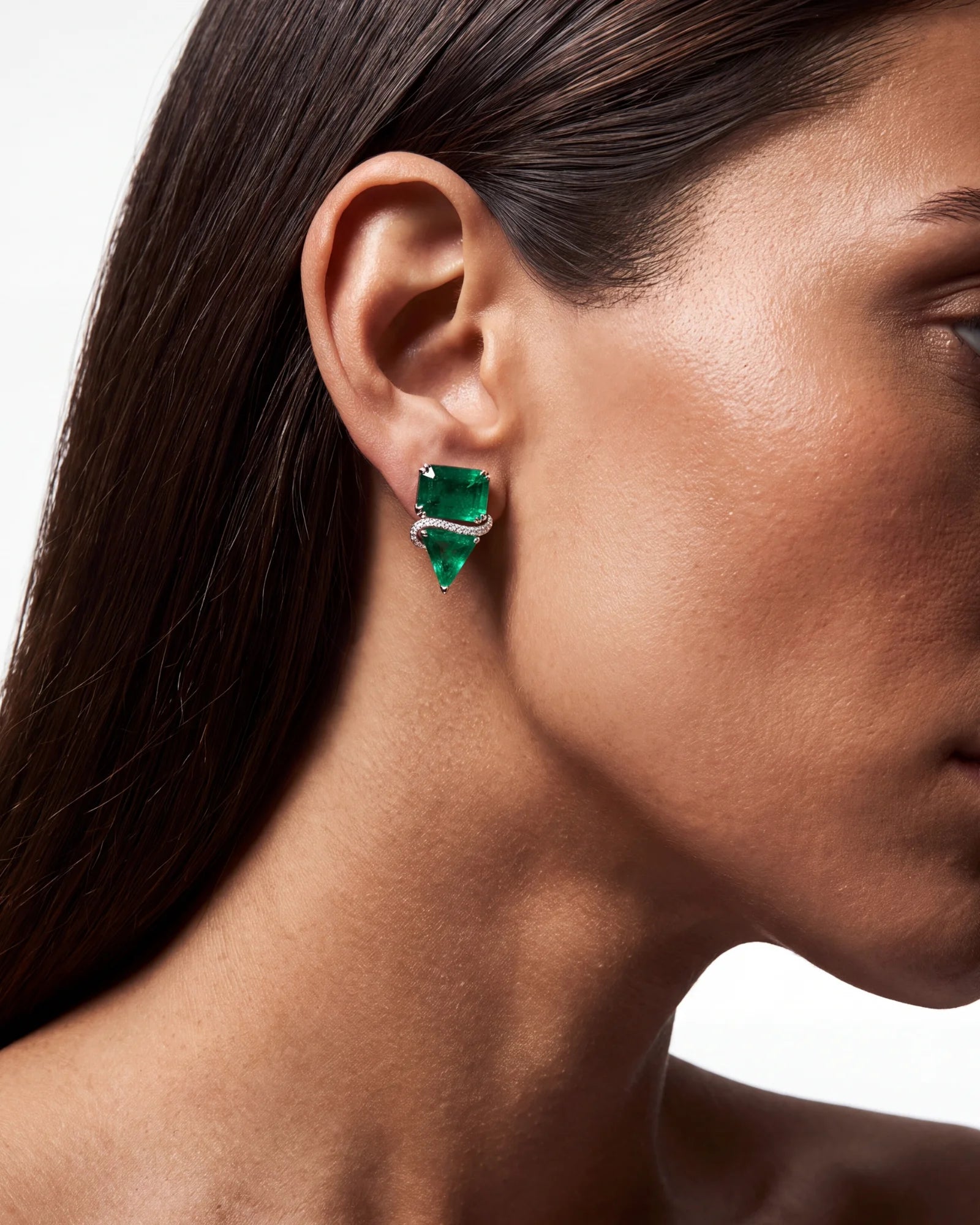 Emerald Arc Earrings | AMARIS JEWELS | Fine Jewelry